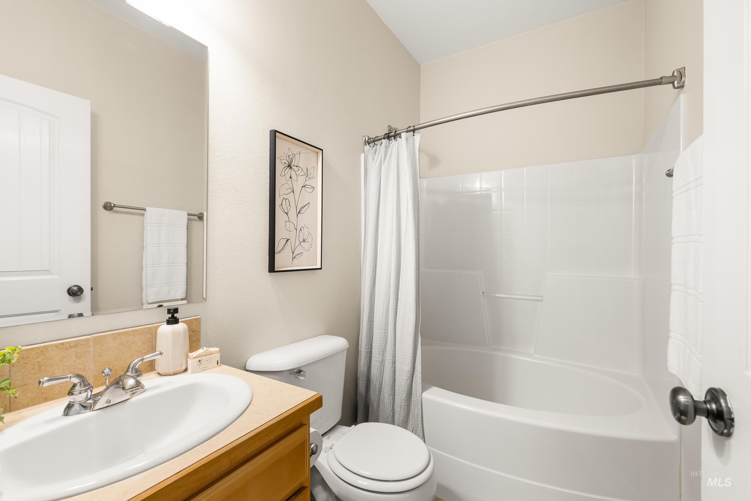 4730 N Hacienda Ave, Boise, Idaho 83703, 3 Bedrooms, 2 Bathrooms, Residential For Sale, Price $465,000,MLS 98973252