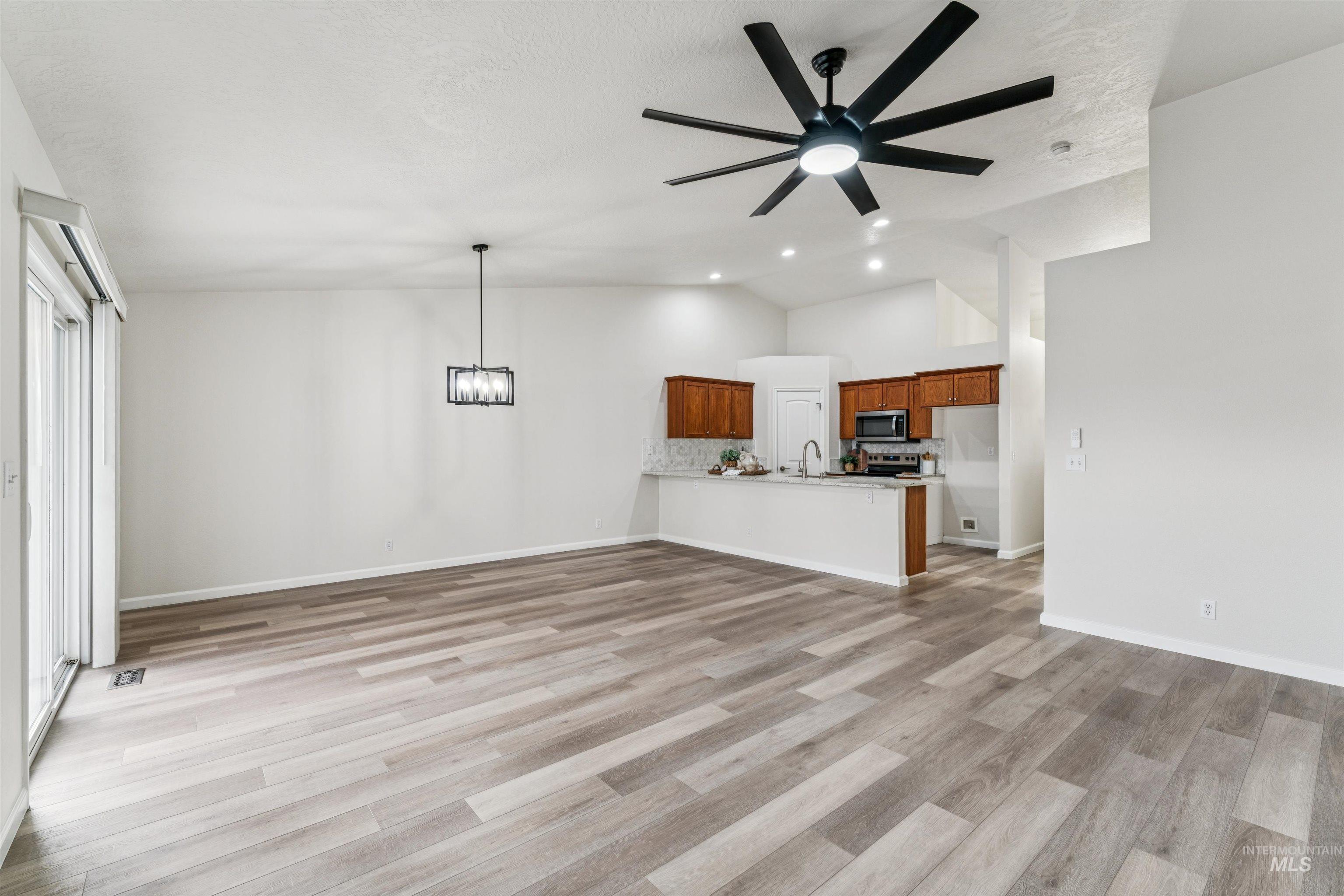 8070 W Penny Lane, Garden City, Idaho 83714, 2 Bedrooms, 2 Bathrooms, Residential For Sale, Price $408,900, 98973253