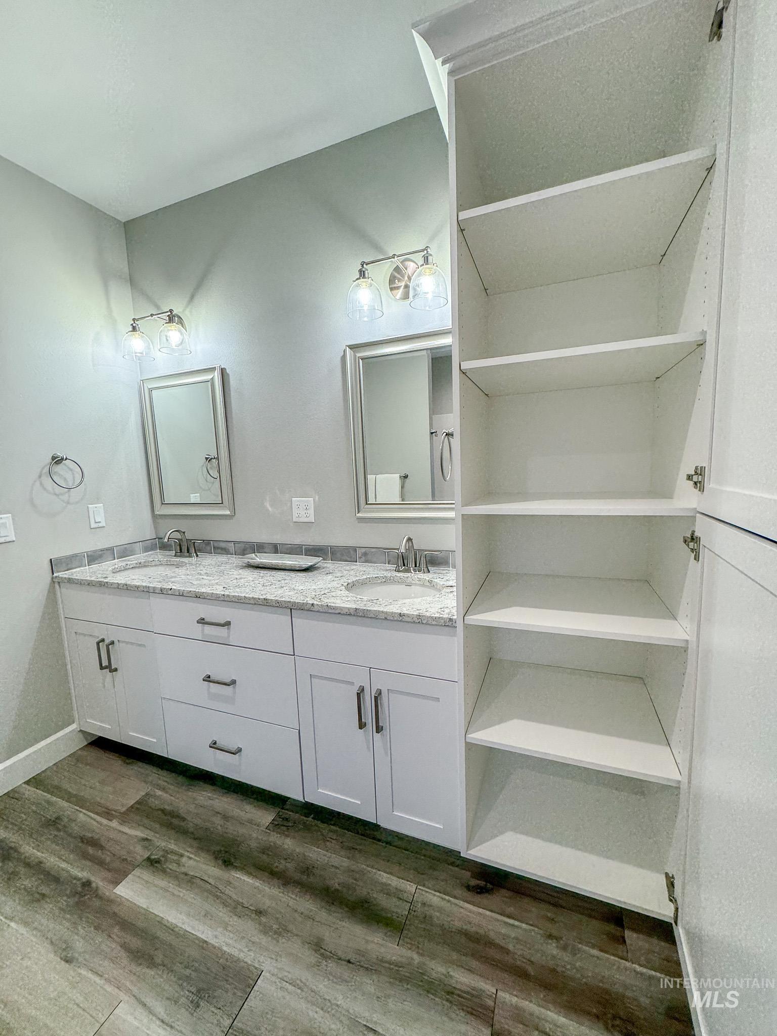 2113 Powers Ave, Lewiston, Idaho 83501, 2 Bedrooms, 2 Bathrooms, Residential For Sale, Price $379,900,MLS 98973254