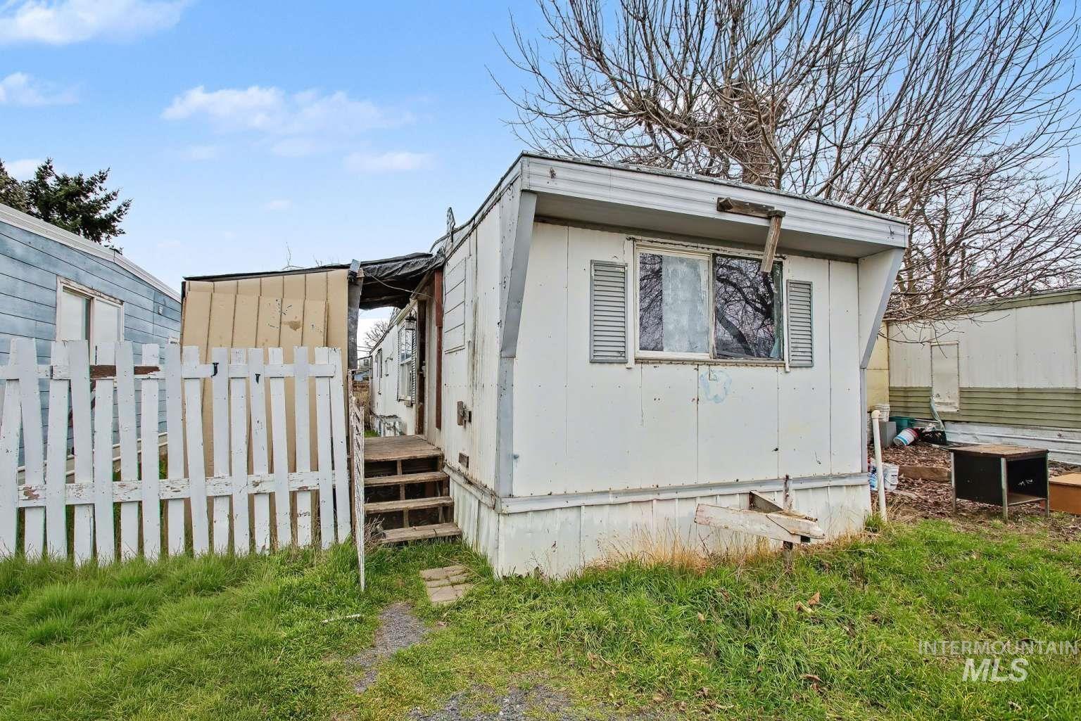 628 Burrell Ave, Lewiston, Idaho 83501, 3 Bedrooms, 2 Bathrooms, Residential For Sale, Price $13,000,MLS 98973256