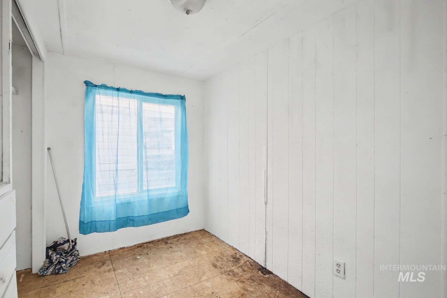 628 Burrell Ave, Lewiston, Idaho 83501, 3 Bedrooms, 2 Bathrooms, Residential For Sale, Price $13,000,MLS 98973256