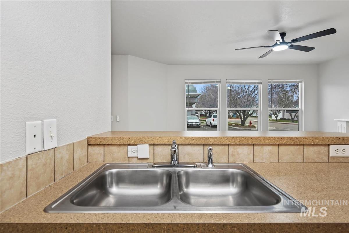 8972 W Candleston Ln, Boise, Idaho 83709, 3 Bedrooms, 2 Bathrooms, Residential For Sale, Price $309,900,MLS 98973257