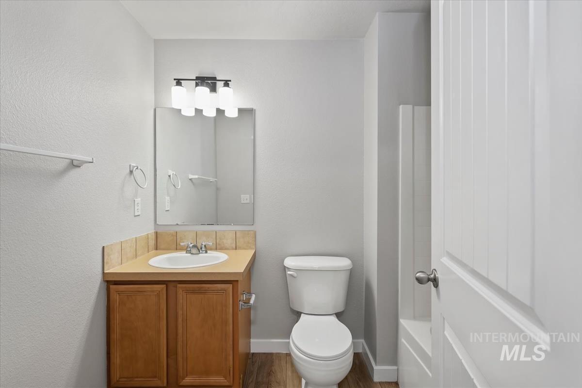 8972 W Candleston Ln, Boise, Idaho 83709, 3 Bedrooms, 2 Bathrooms, Residential For Sale, Price $309,900,MLS 98973257