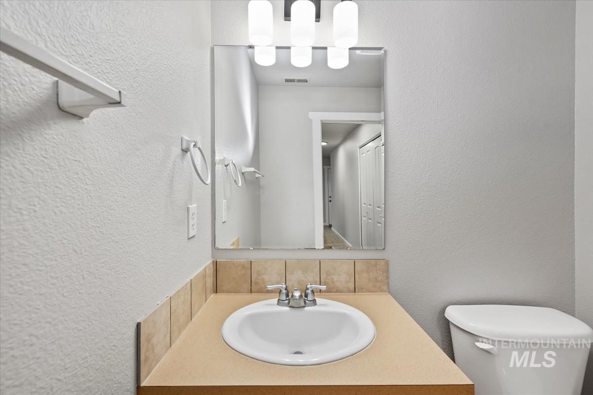 8972 W Candleston Ln, Boise, Idaho 83709, 3 Bedrooms, 2 Bathrooms, Residential For Sale, Price $309,900,MLS 98973257