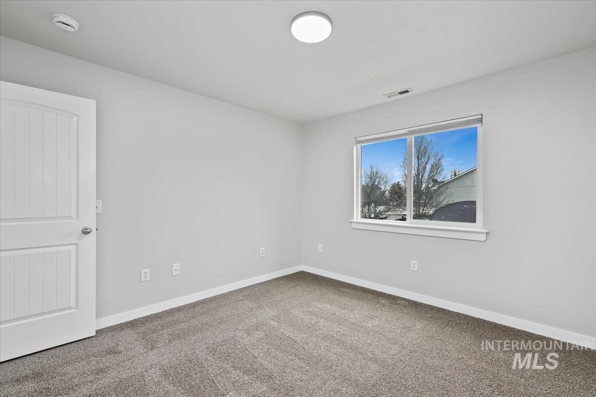 8972 W Candleston Ln, Boise, Idaho 83709, 3 Bedrooms, 2 Bathrooms, Residential For Sale, Price $309,900,MLS 98973257