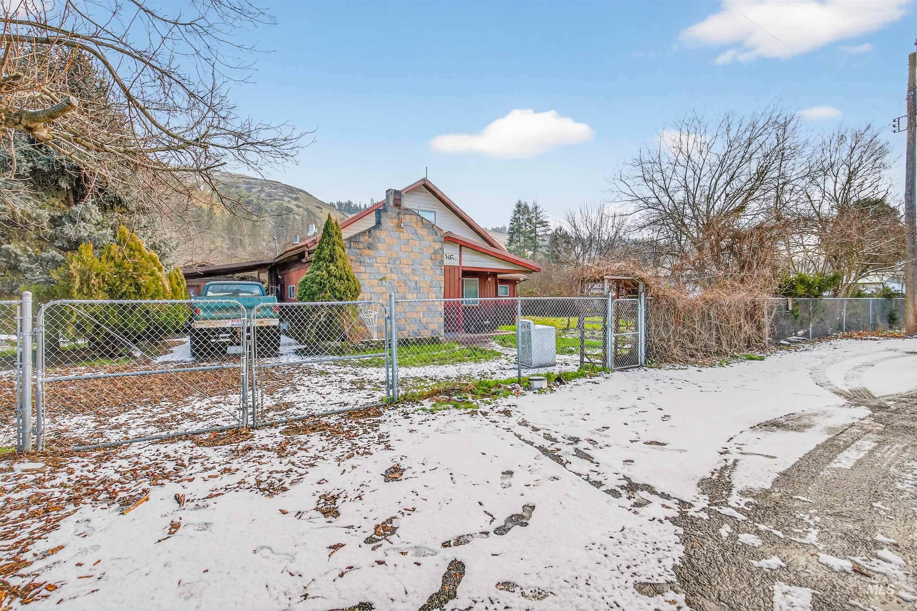 307 Esther, Kooskia, Idaho 83530, 4 Bedrooms, 2 Bathrooms, Residential For Sale, Price $249,900,MLS 98973260