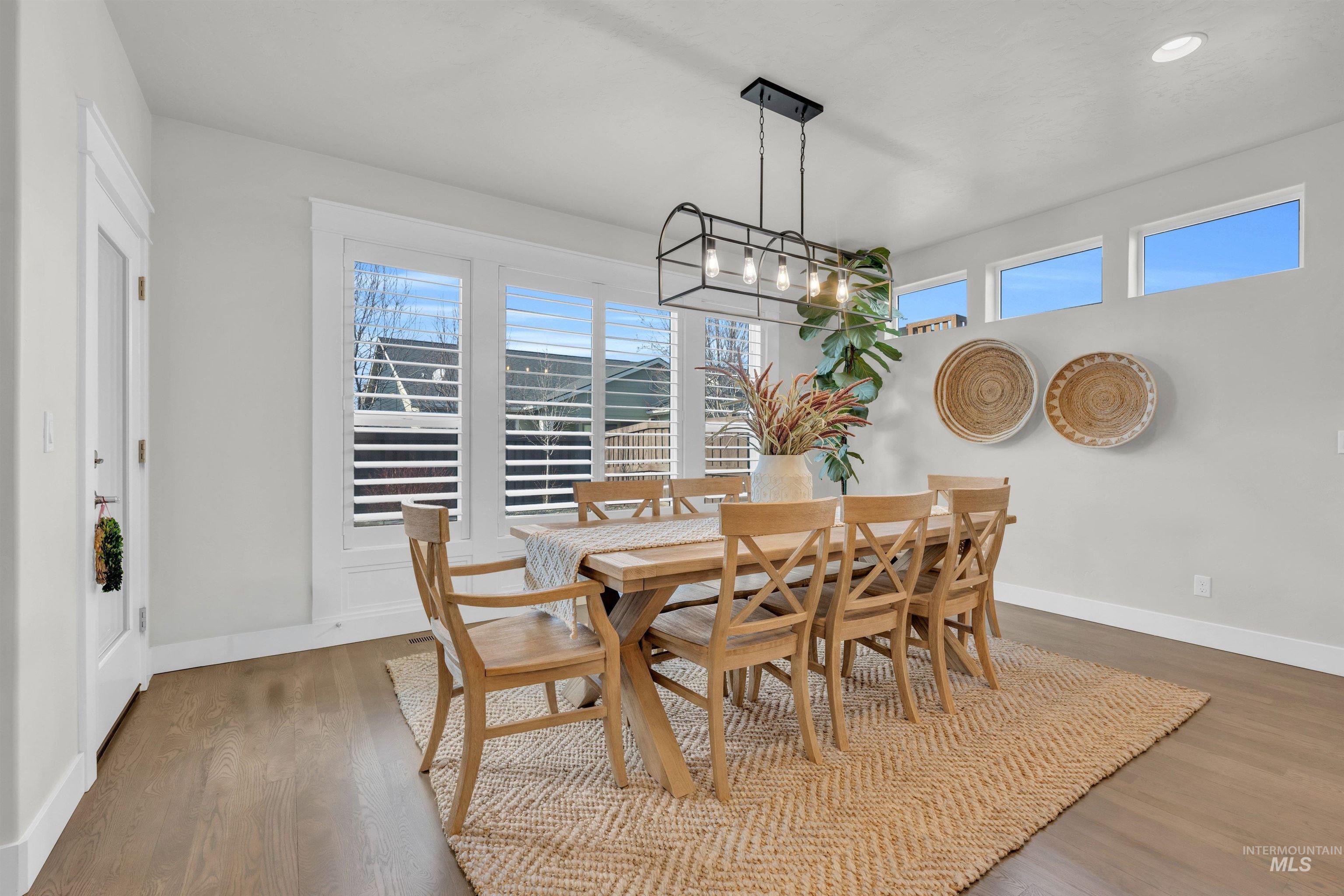 5717 N Fairborn Avenue, Meridian, Idaho 83646, 4 Bedrooms, 2.5 Bathrooms, Residential For Sale, Price $798,000,MLS 98973261