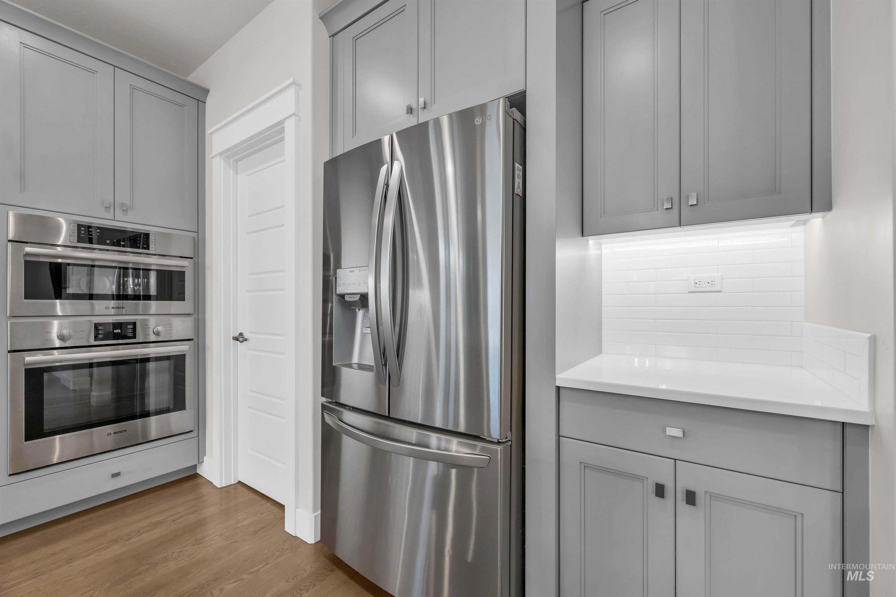 5717 N Fairborn Avenue, Meridian, Idaho 83646, 4 Bedrooms, 2.5 Bathrooms, Residential For Sale, Price $798,000,MLS 98973261