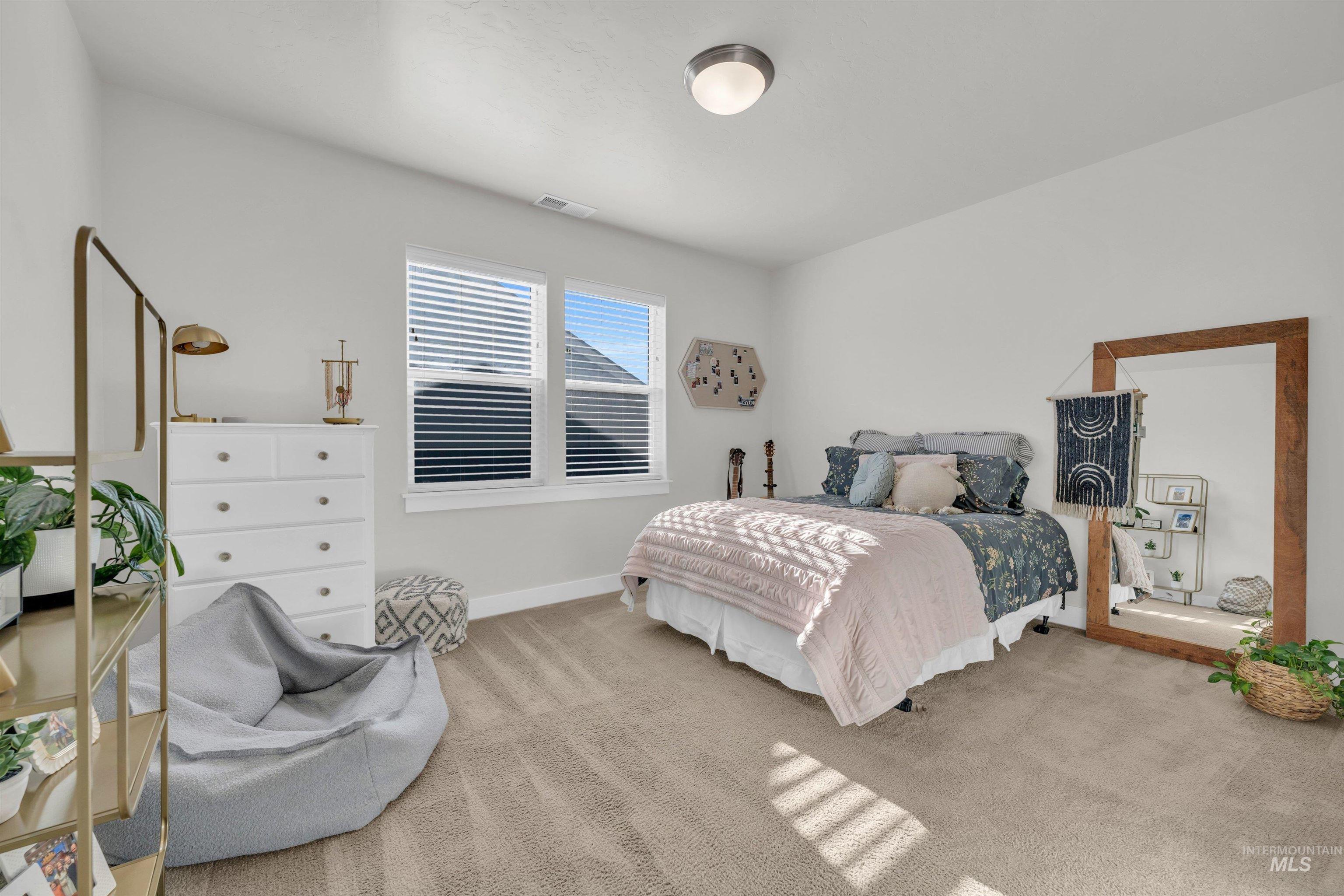 5717 N Fairborn Avenue, Meridian, Idaho 83646, 4 Bedrooms, 2.5 Bathrooms, Residential For Sale, Price $798,000,MLS 98973261