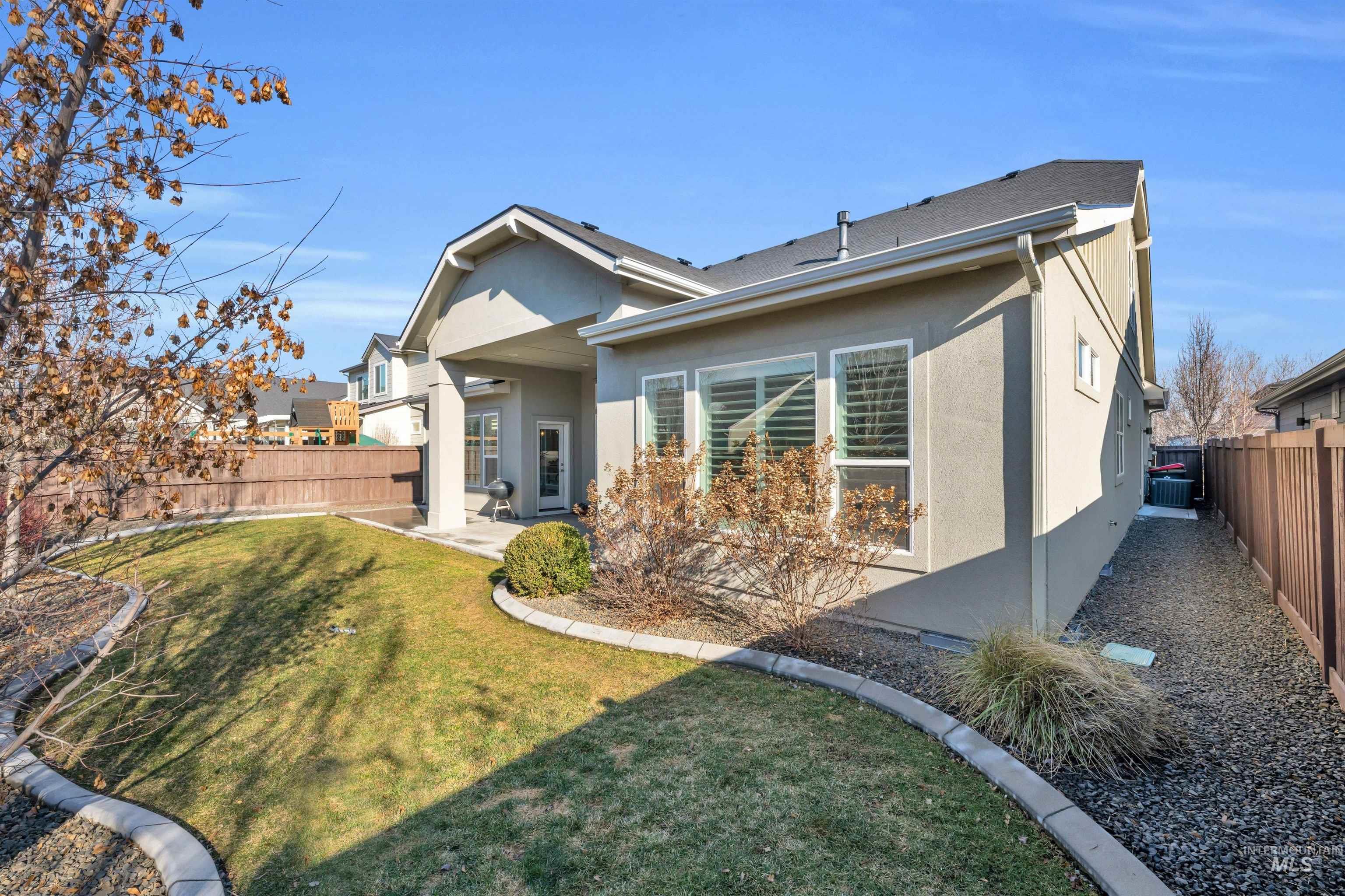 5717 N Fairborn Avenue, Meridian, Idaho 83646, 4 Bedrooms, 2.5 Bathrooms, Residential For Sale, Price $798,000,MLS 98973261
