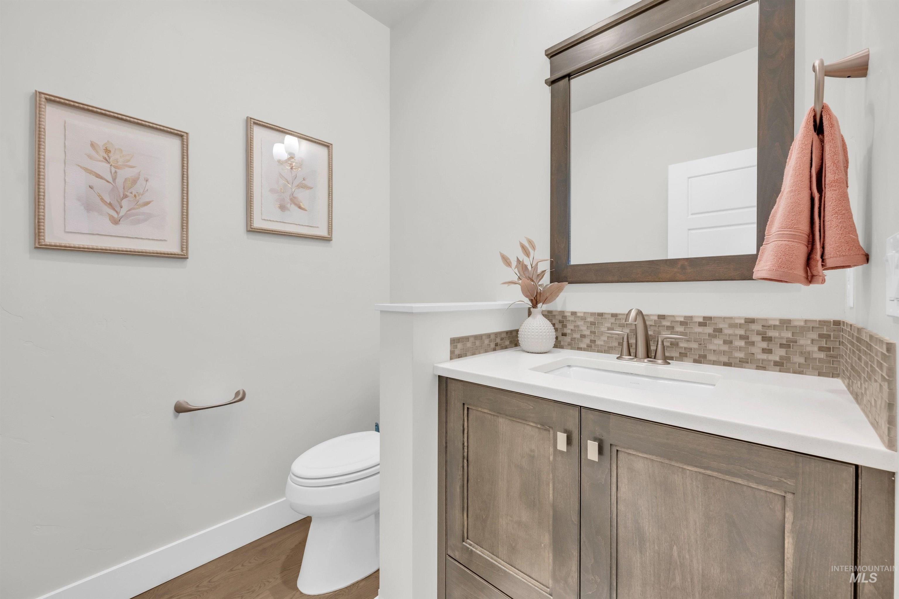 5717 N Fairborn Avenue, Meridian, Idaho 83646, 4 Bedrooms, 2.5 Bathrooms, Residential For Sale, Price $798,000,MLS 98973261