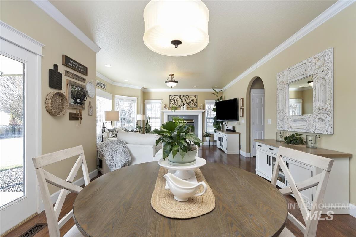 14111 Towers Dr, Caldwell, Idaho 83607, 4 Bedrooms, 2.5 Bathrooms, Residential For Sale, Price $625,000,MLS 98973262