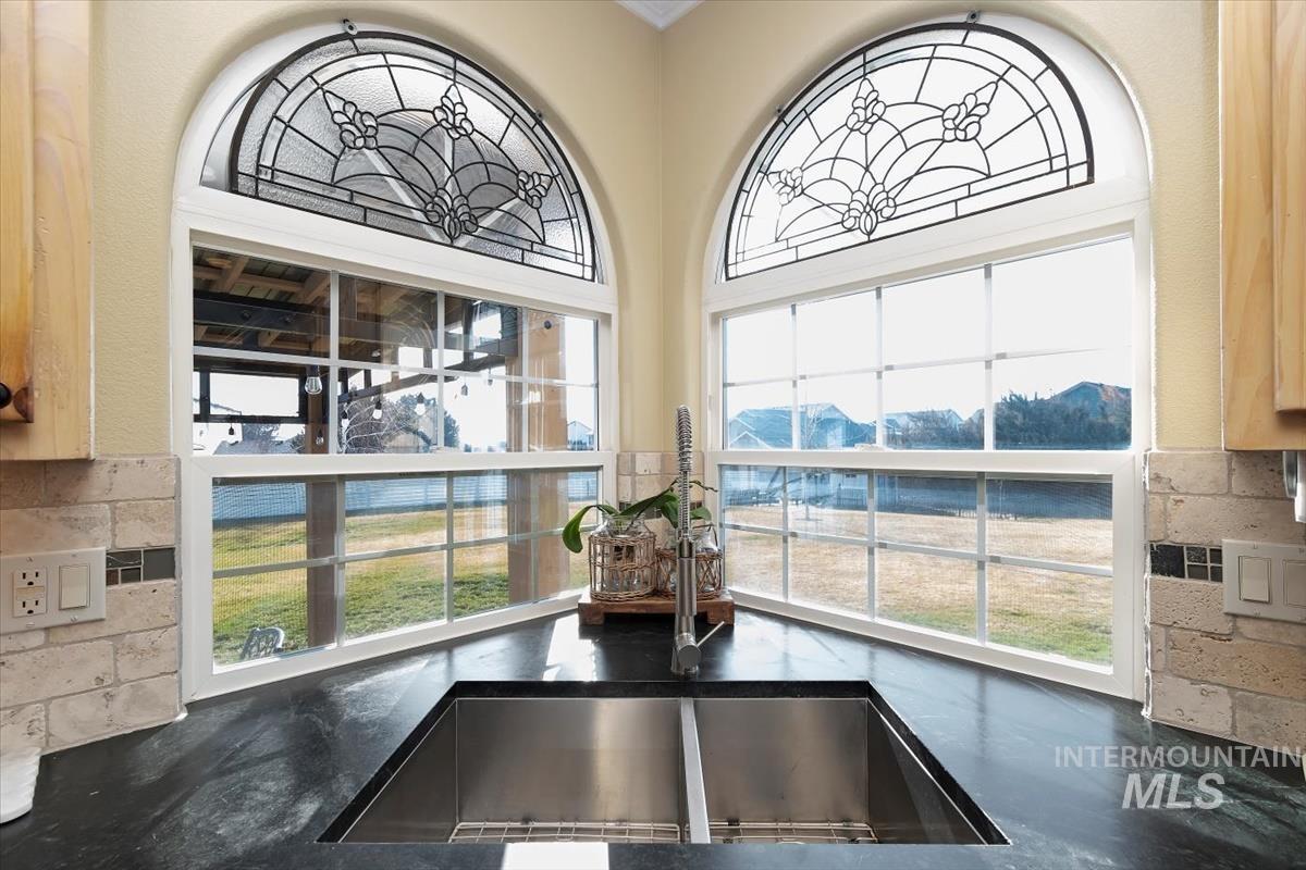 14111 Towers Dr, Caldwell, Idaho 83607, 4 Bedrooms, 2.5 Bathrooms, Residential For Sale, Price $625,000,MLS 98973262