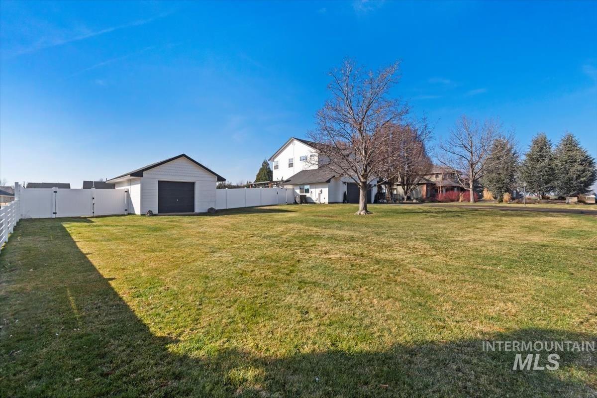 14111 Towers Dr, Caldwell, Idaho 83607, 4 Bedrooms, 2.5 Bathrooms, Residential For Sale, Price $625,000,MLS 98973262