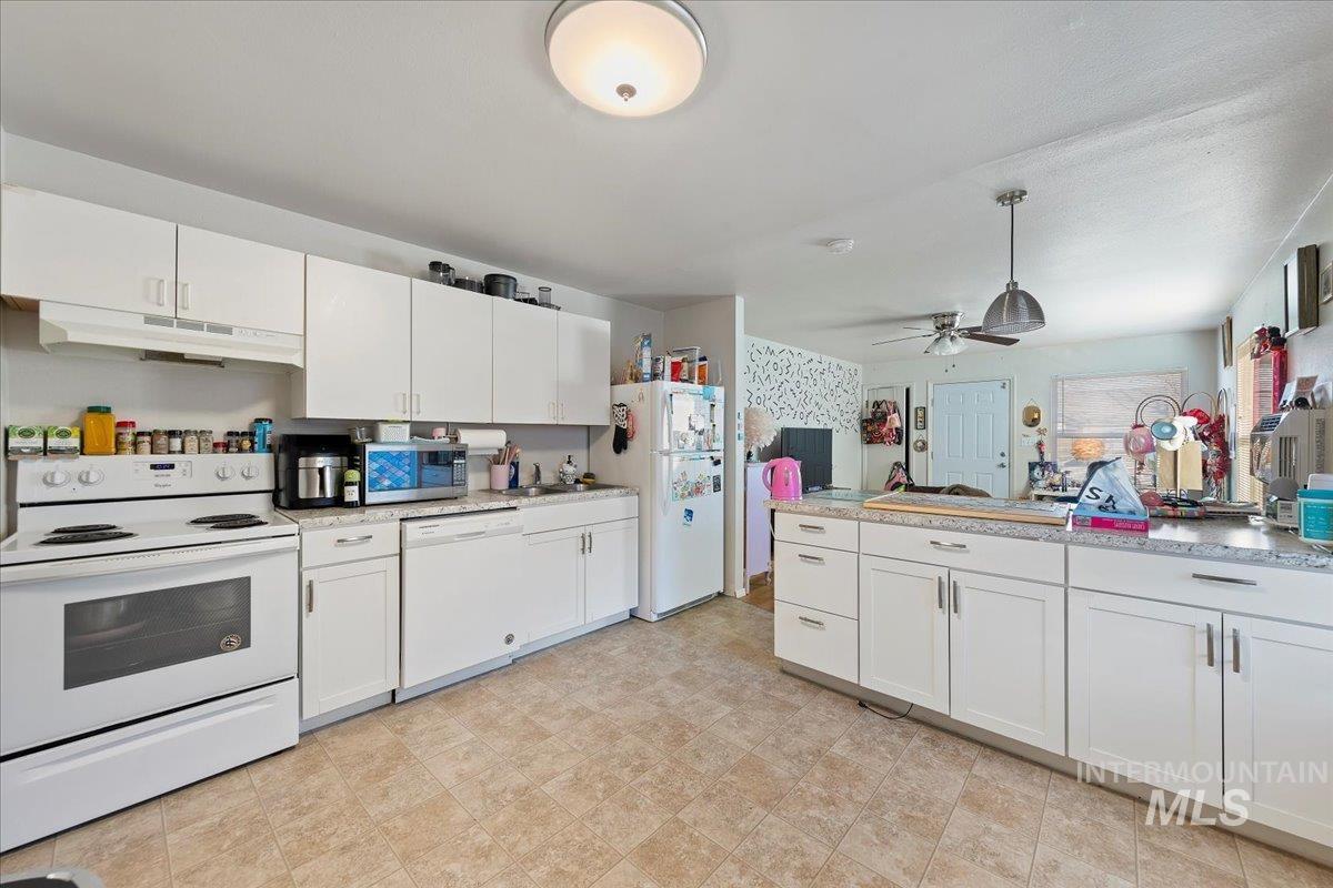 2209 W Idaho St, Boise, Idaho 83709, 2 Bedrooms, 1 Bathroom, Residential Income For Sale, Price $1,075,000,MLS 98973264