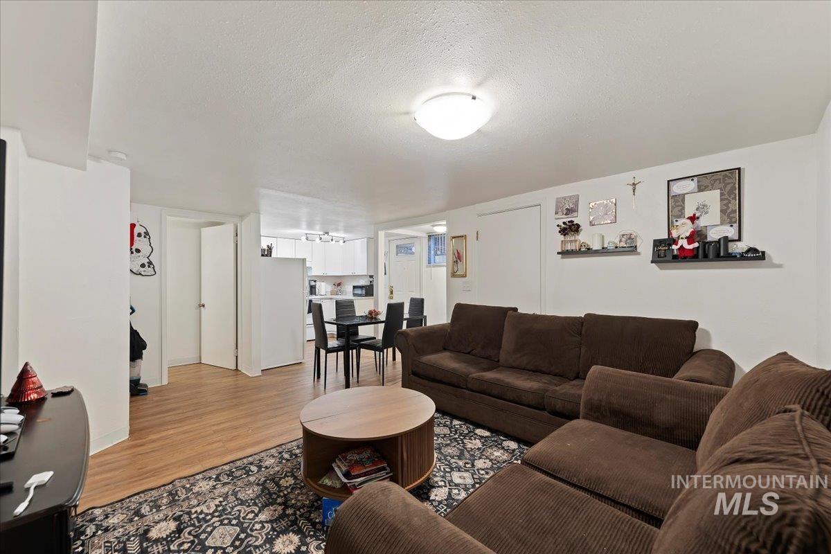 2209 W Idaho St, Boise, Idaho 83709, 2 Bedrooms, 1 Bathroom, Residential Income For Sale, Price $1,075,000,MLS 98973264