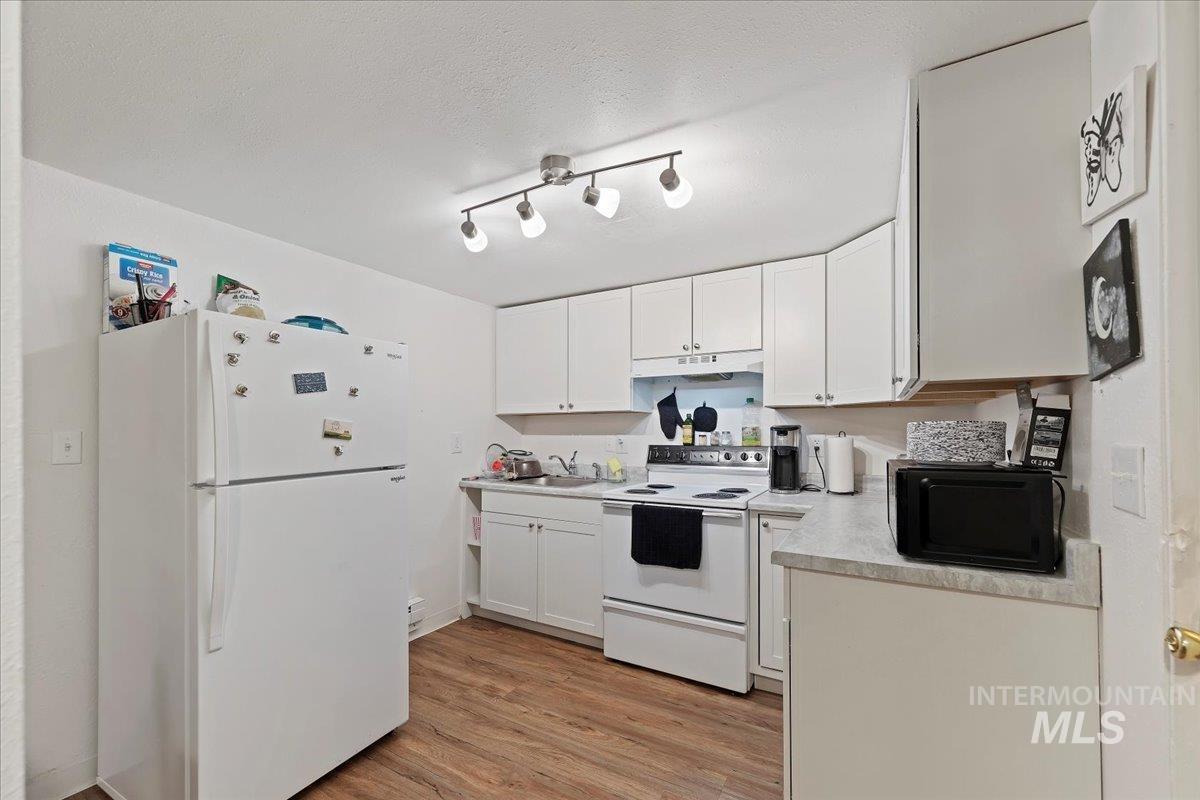 2209 W Idaho St, Boise, Idaho 83709, 2 Bedrooms, 1 Bathroom, Residential Income For Sale, Price $1,075,000,MLS 98973264