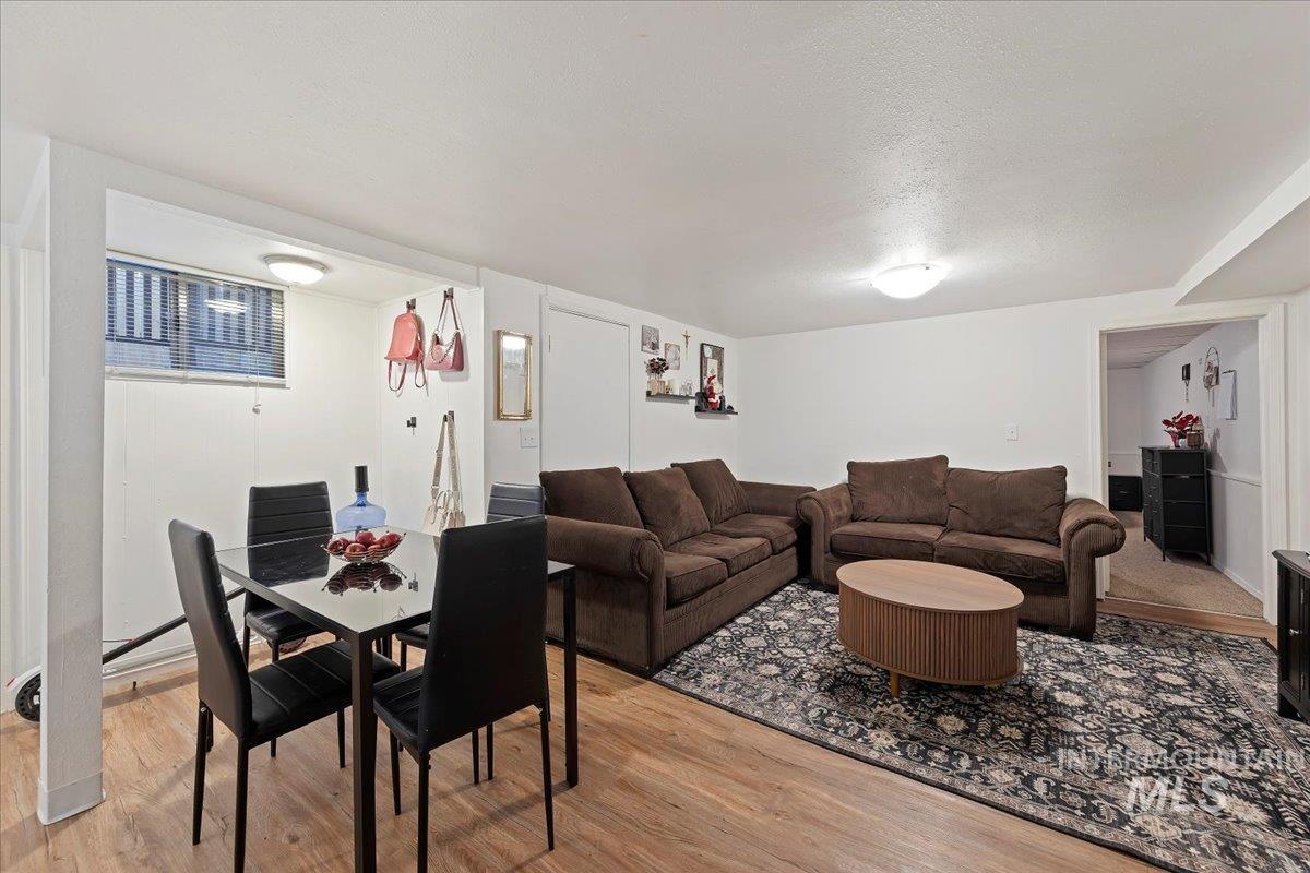 2209 W Idaho St, Boise, Idaho 83709, 2 Bedrooms, 1 Bathroom, Residential Income For Sale, Price $1,075,000,MLS 98973264