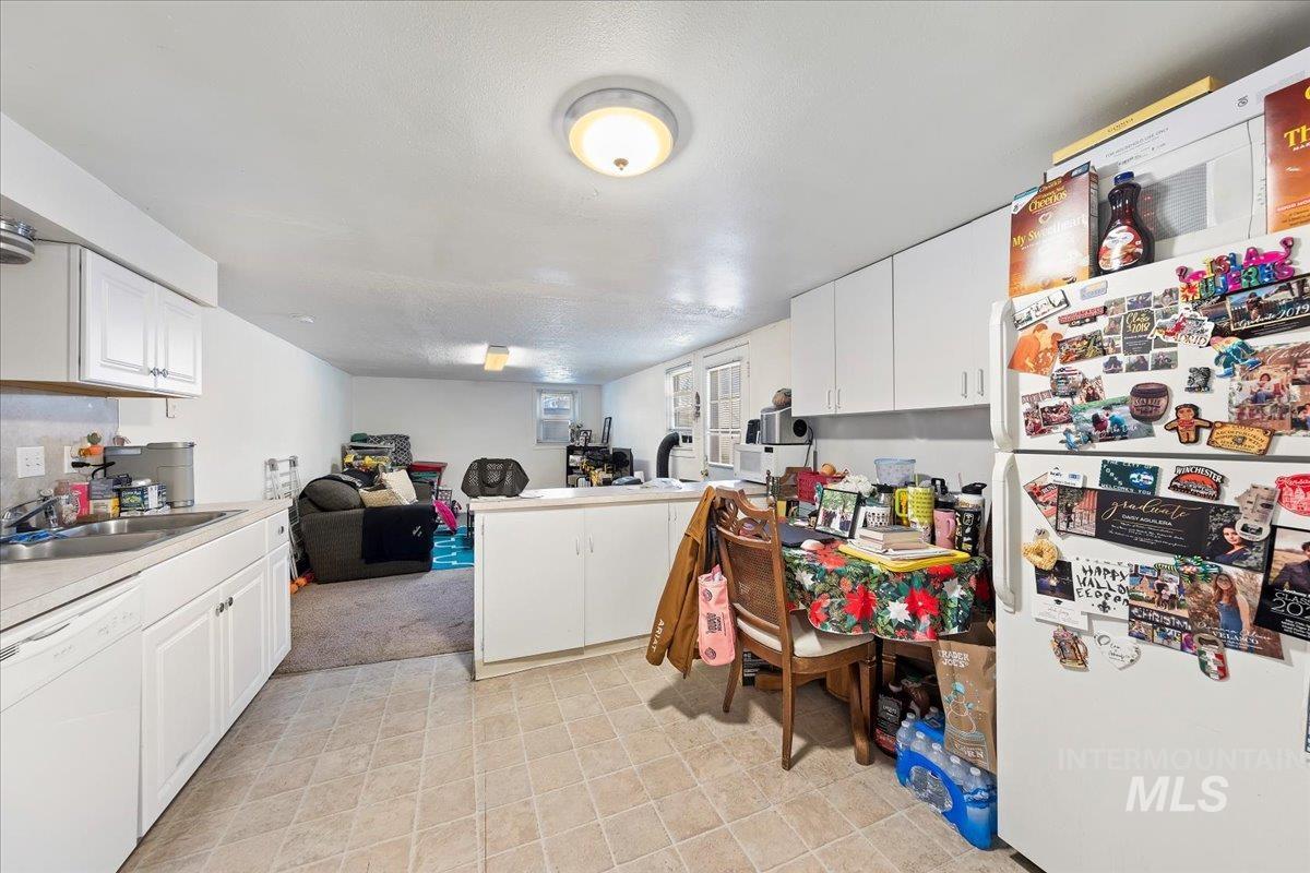 2209 W Idaho St, Boise, Idaho 83709, 2 Bedrooms, 1 Bathroom, Residential Income For Sale, Price $1,075,000,MLS 98973264