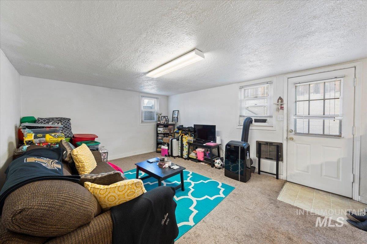 2209 W Idaho St, Boise, Idaho 83709, 2 Bedrooms, 1 Bathroom, Residential Income For Sale, Price $1,075,000,MLS 98973264