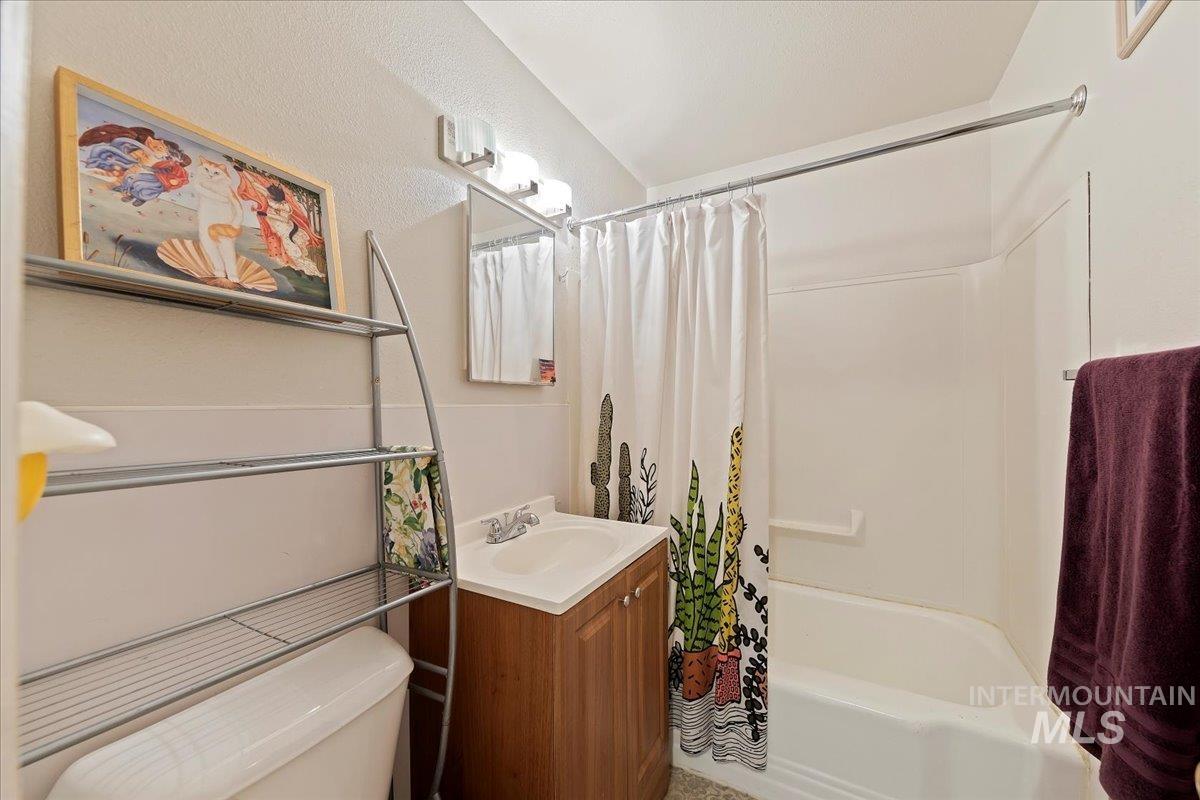 2209 W Idaho St, Boise, Idaho 83709, 2 Bedrooms, 1 Bathroom, Residential Income For Sale, Price $1,075,000,MLS 98973264