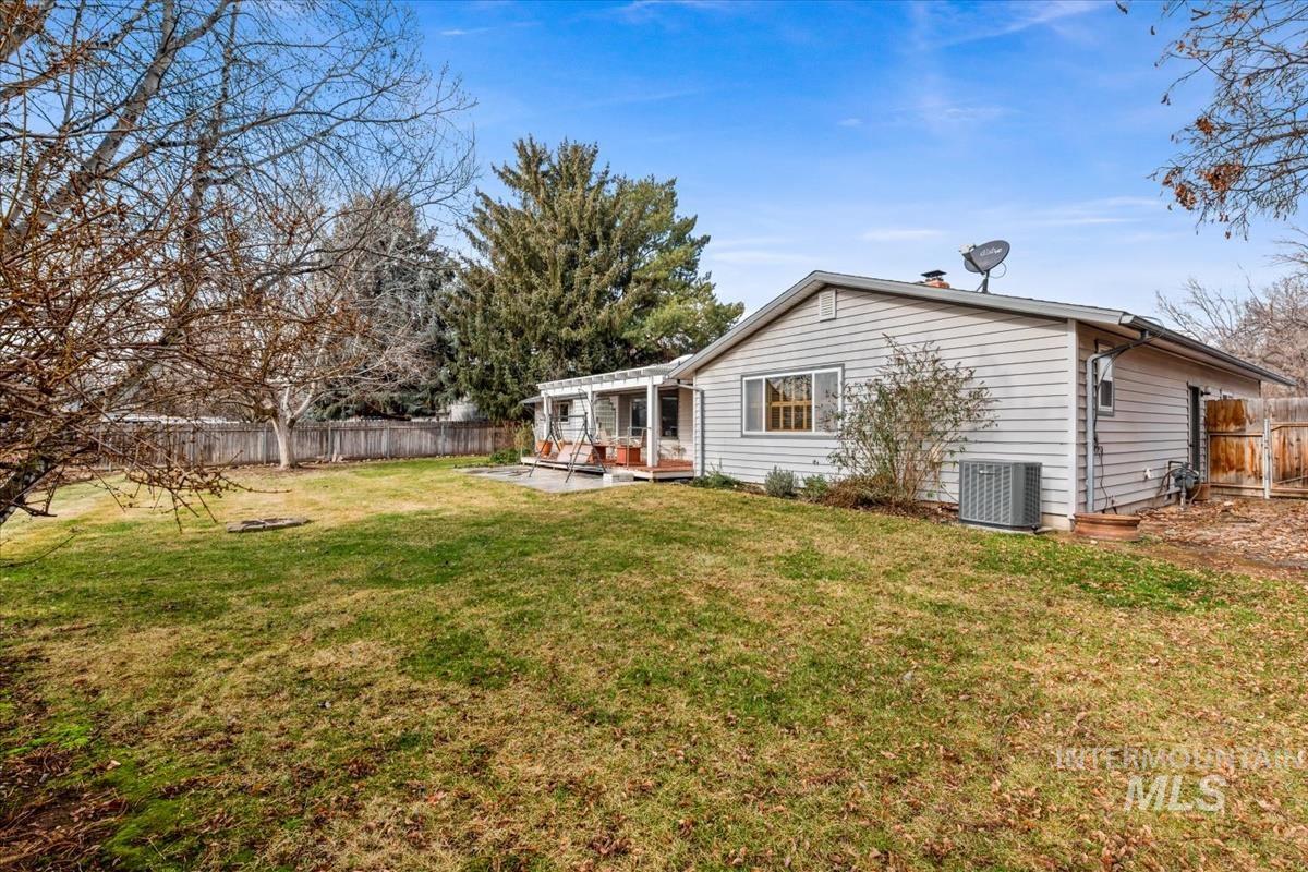 10705 W Onondaga Dr, Boise, Idaho 83709, 3 Bedrooms, 2.5 Bathrooms, Residential For Sale, Price $499,500,MLS 98973266