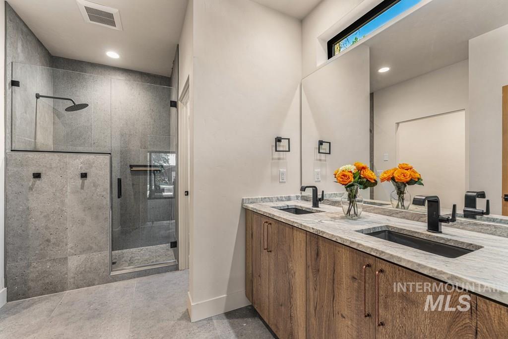 12850 Aurora Dr., Donnelly, Idaho 83615, 3 Bedrooms, 2.5 Bathrooms, Residential For Sale, Price $995,000,MLS 98973267