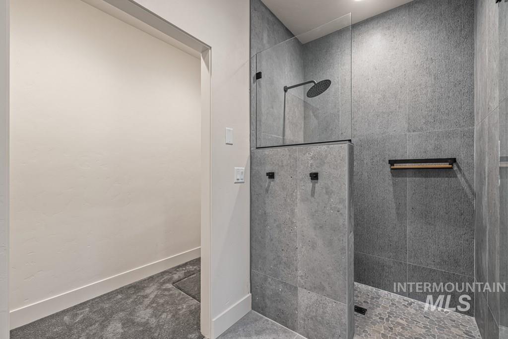 12850 Aurora Dr., Donnelly, Idaho 83615, 3 Bedrooms, 2.5 Bathrooms, Residential For Sale, Price $995,000,MLS 98973267