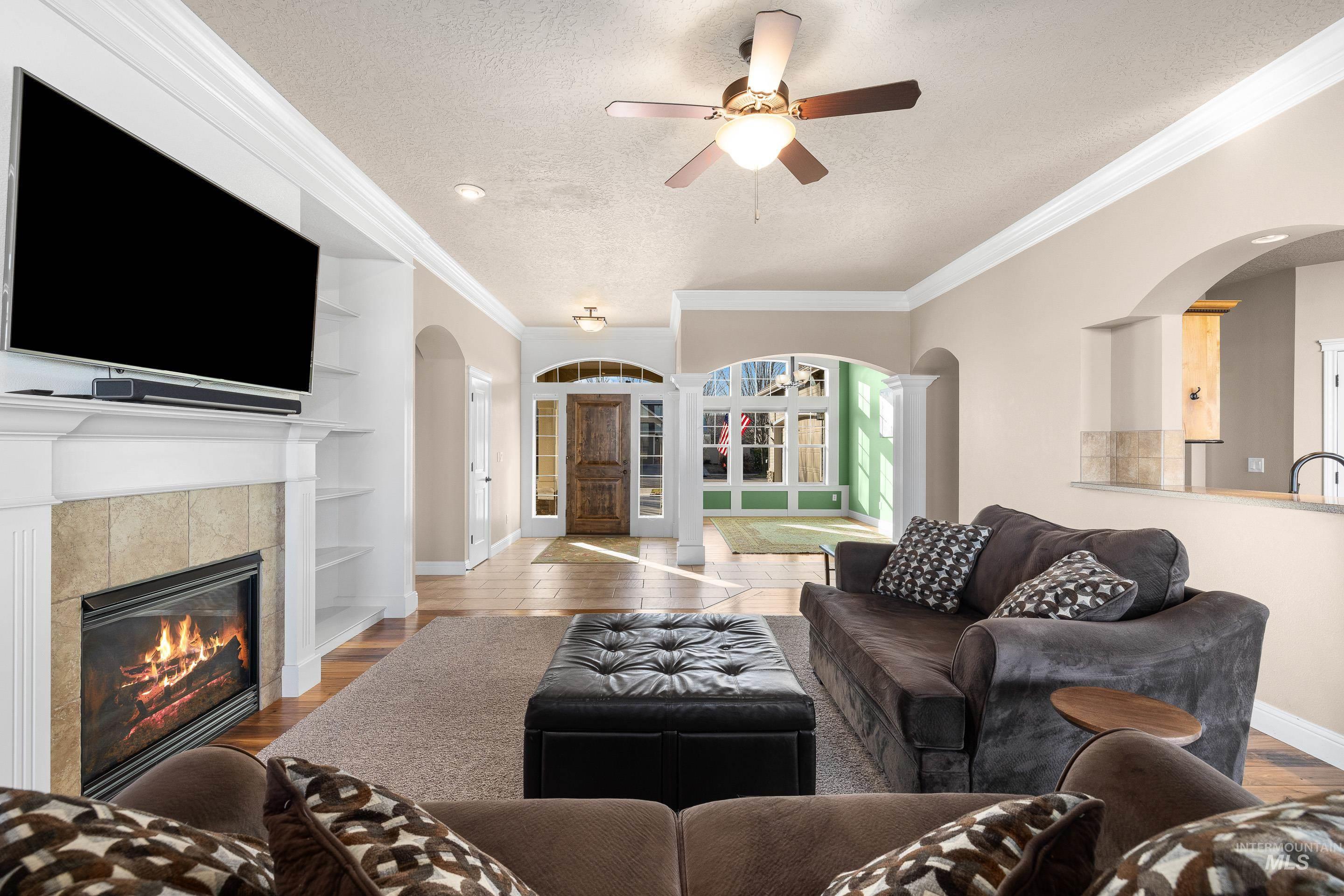 2208 E. Sicily St, Meridian, Idaho 83642, 4 Bedrooms, 3.5 Bathrooms, Residential For Sale, Price $699,900,MLS 98973268