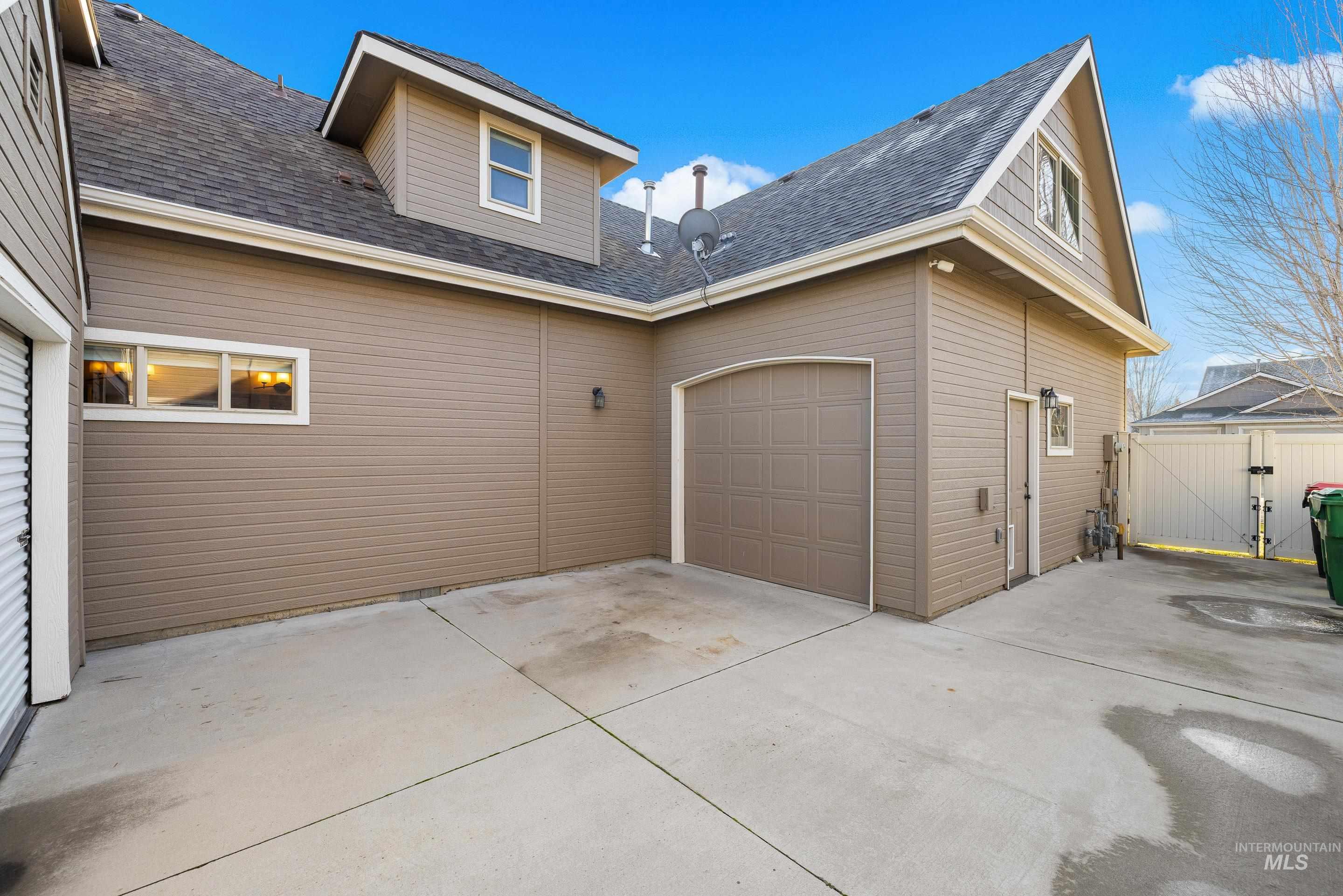2208 E. Sicily St, Meridian, Idaho 83642, 4 Bedrooms, 3.5 Bathrooms, Residential For Sale, Price $699,900,MLS 98973268