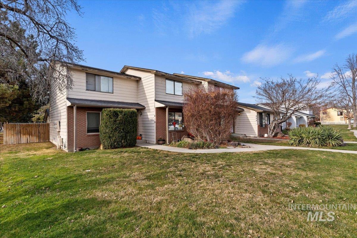 819 N Benjamin Ln, Boise, Idaho 83704, 2 Bedrooms, 1.5 Bathrooms, Residential Income For Sale, Price $849,900,MLS 98973269