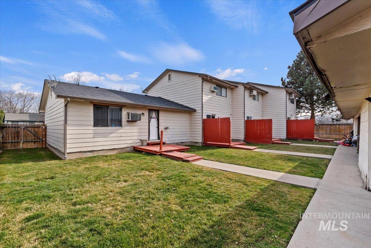 819 N Benjamin Ln, Boise, Idaho 83704, 2 Bedrooms, 1.5 Bathrooms, Residential Income For Sale, Price $849,900,MLS 98973269