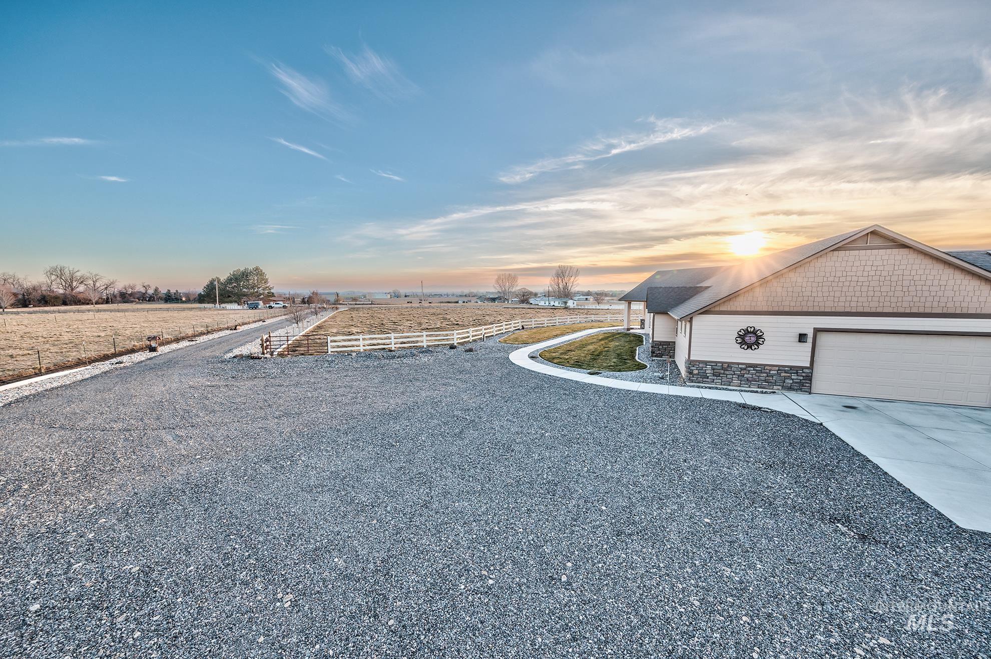 6916 E Brindle Point Dr, Nampa, Idaho 83687, 4 Bedrooms, 2.5 Bathrooms, Residential For Sale, Price $1,320,000,MLS 98973273