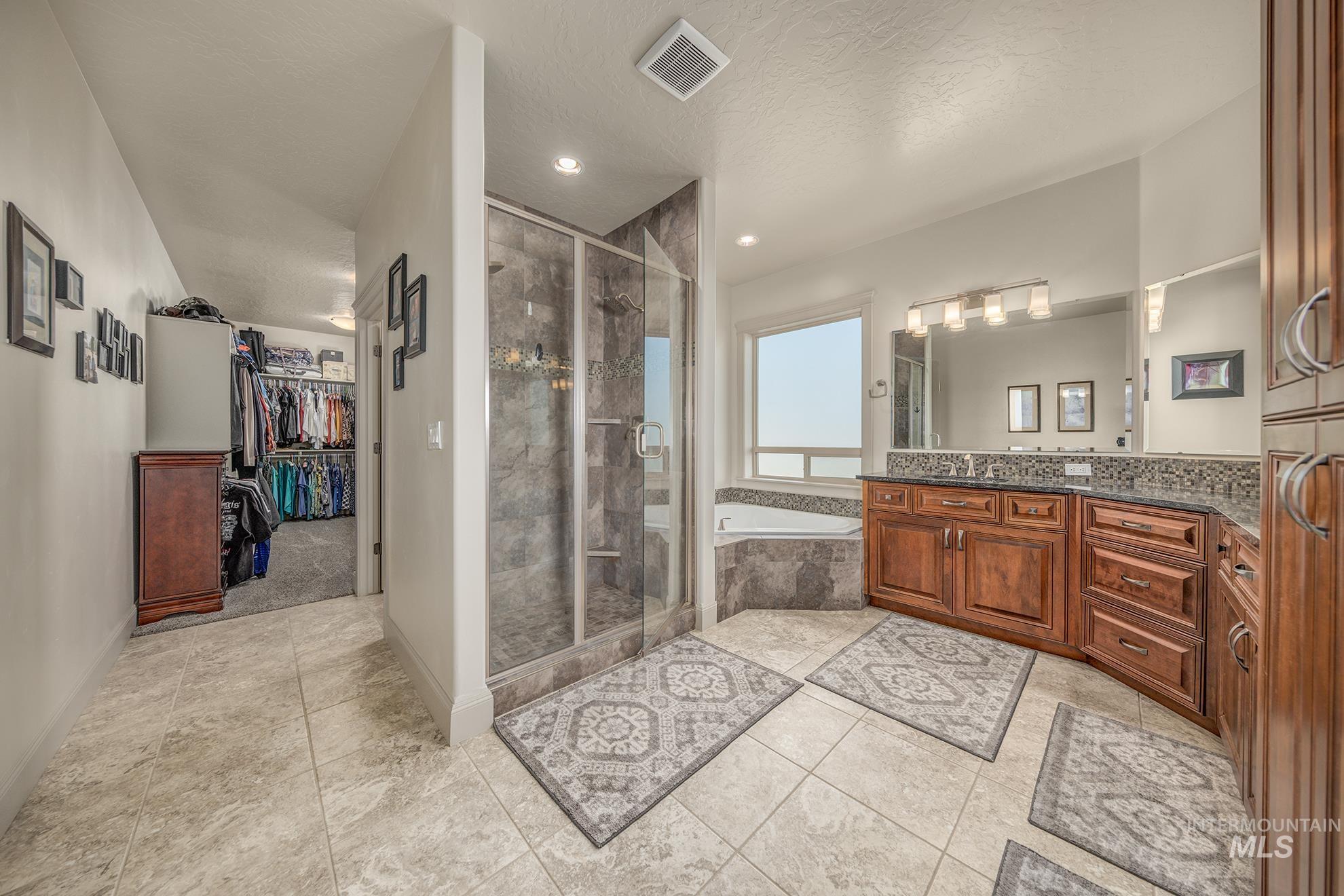 6916 E Brindle Point Dr, Nampa, Idaho 83687, 4 Bedrooms, 2.5 Bathrooms, Residential For Sale, Price $1,320,000,MLS 98973273