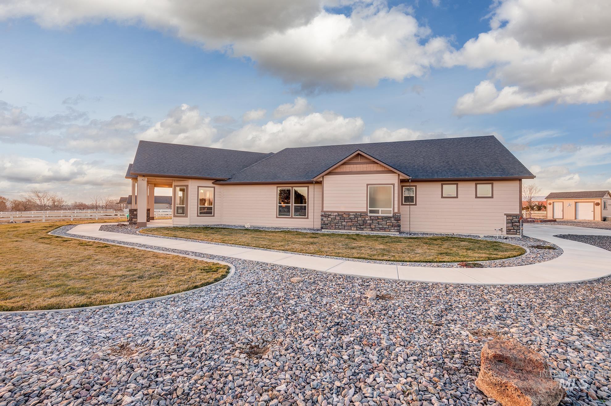 6916 E Brindle Point Dr, Nampa, Idaho 83687, 4 Bedrooms, 2.5 Bathrooms, Residential For Sale, Price $1,320,000,MLS 98973273