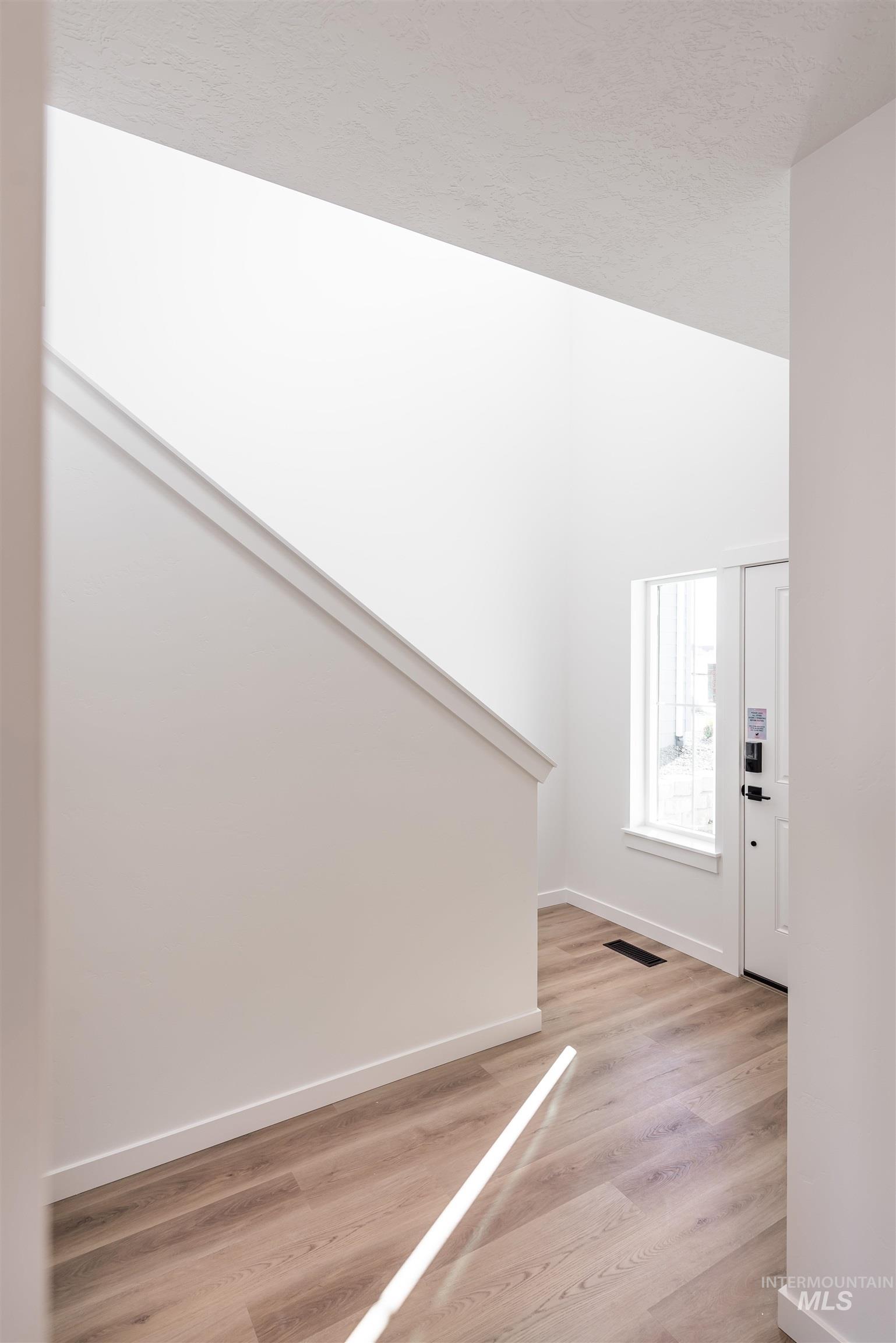 380 S Bumper Way, Boise, Idaho 83716, 3 Bedrooms, 2.5 Bathrooms, Residential For Sale, Price $489,900, 98973274