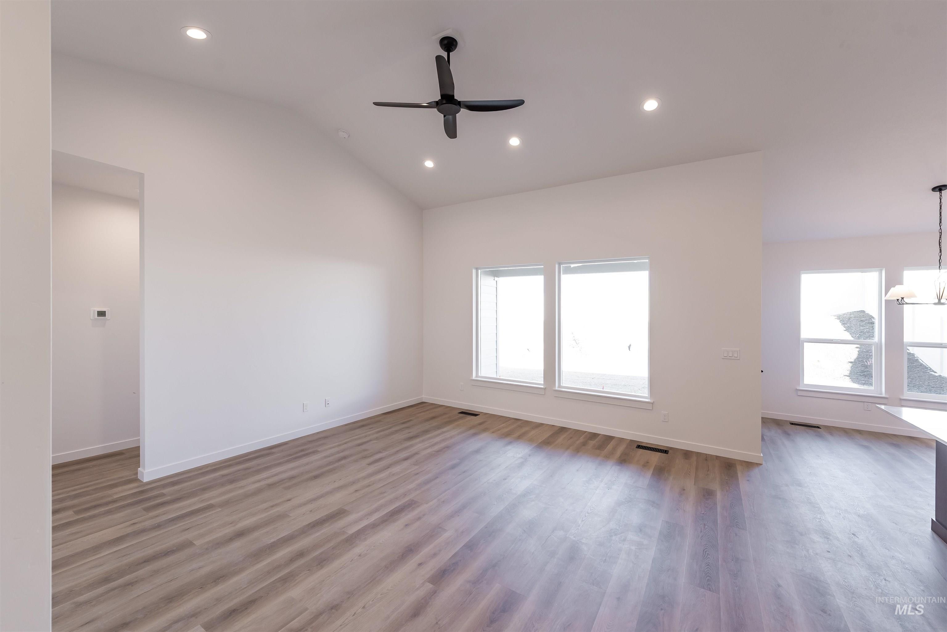 380 S Bumper Way, Boise, Idaho 83716, 3 Bedrooms, 2.5 Bathrooms, Residential For Sale, Price $489,900, 98973274