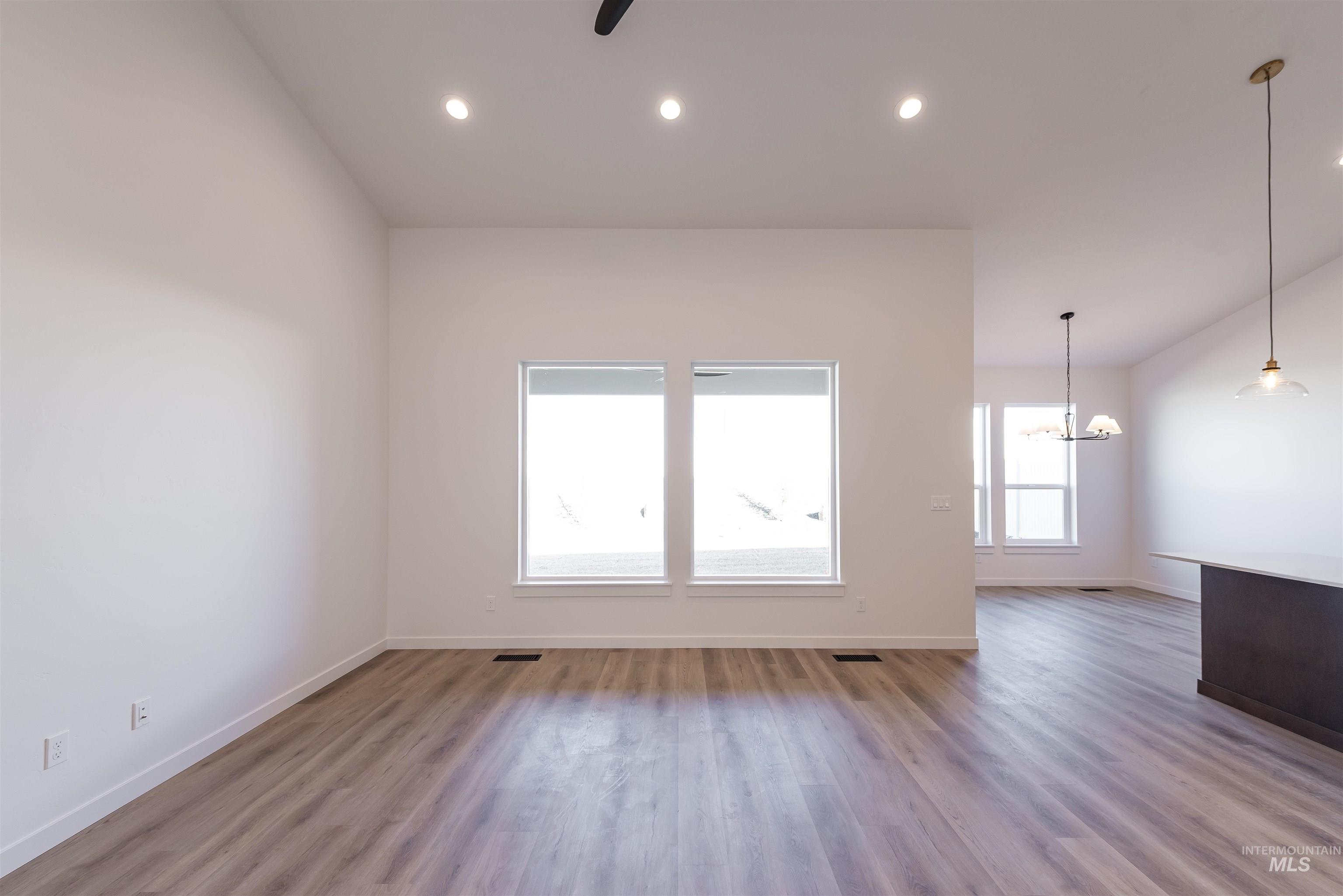 380 S Bumper Way, Boise, Idaho 83716, 3 Bedrooms, 2.5 Bathrooms, Residential For Sale, Price $489,900, 98973274