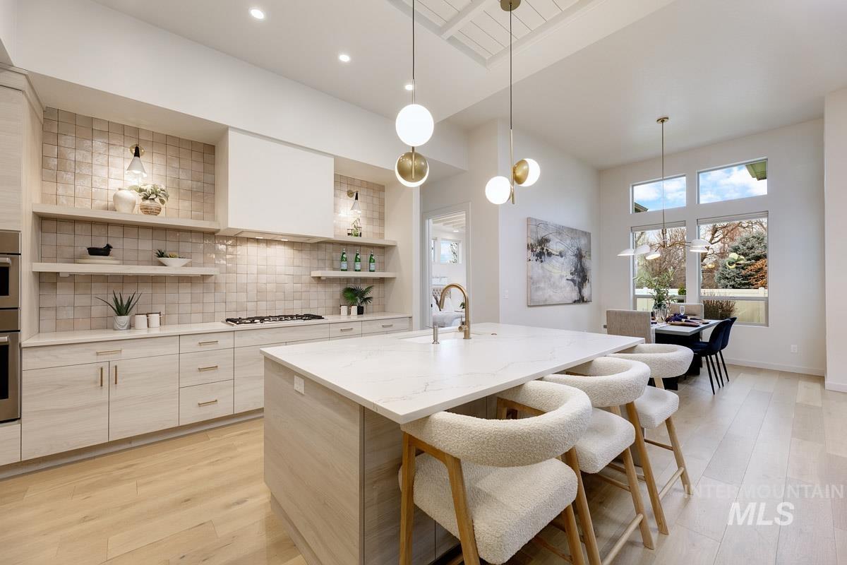 556 W Carnelian Lane, Eagle, Idaho 83616, 3 Bedrooms, 2 Bathrooms, Residential For Sale, Price $799,000,MLS 98973275