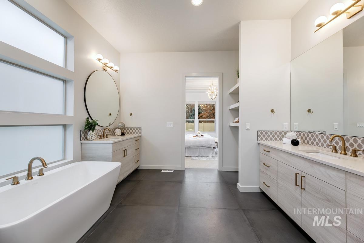 556 W Carnelian Lane, Eagle, Idaho 83616, 3 Bedrooms, 2 Bathrooms, Residential For Sale, Price $799,000,MLS 98973275