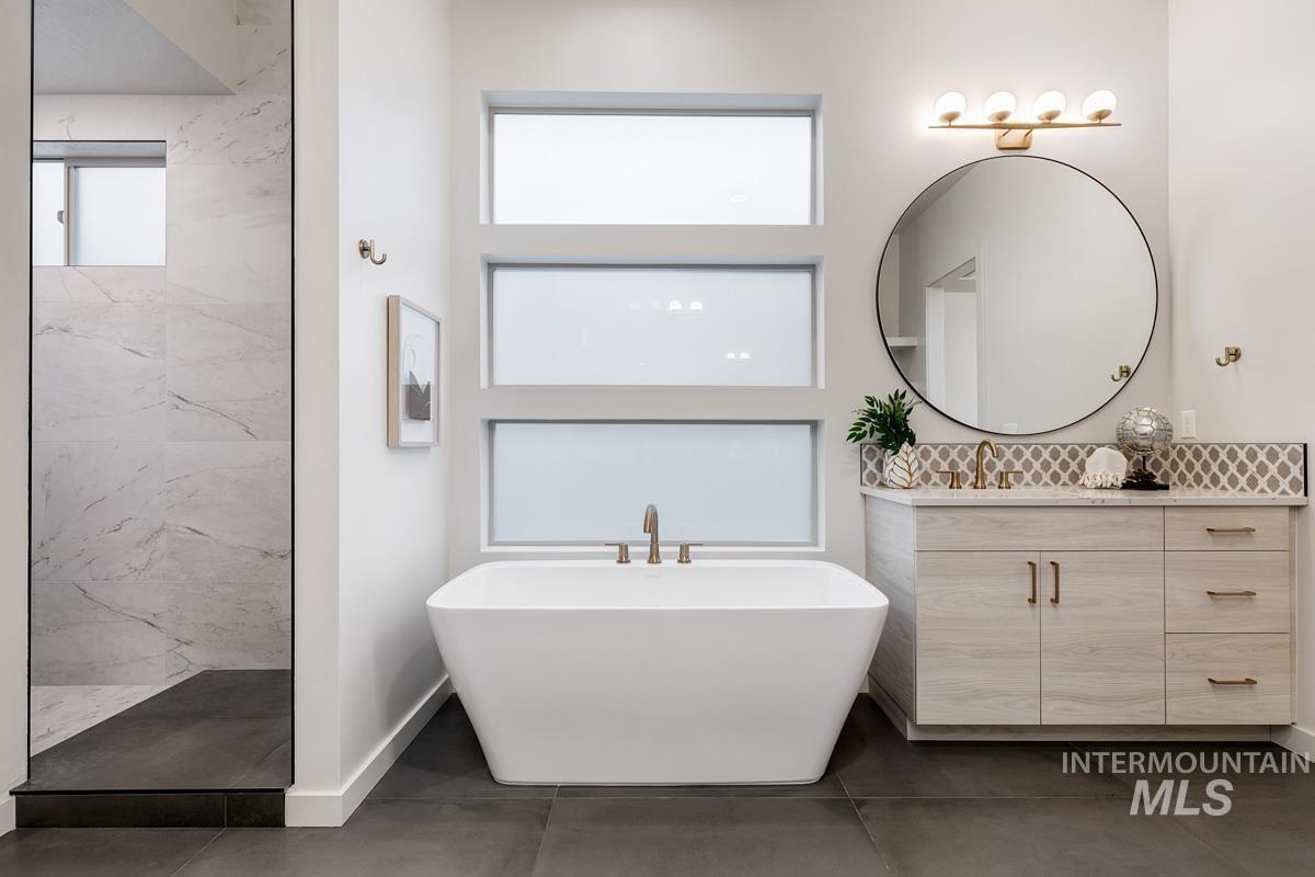 556 W Carnelian Lane, Eagle, Idaho 83616, 3 Bedrooms, 2 Bathrooms, Residential For Sale, Price $799,000,MLS 98973275