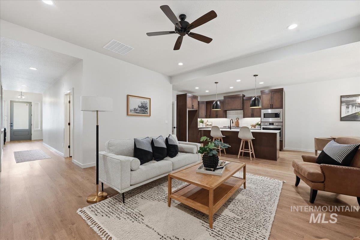 1756 Kayak Rd, Emmett, Idaho 83617, 3 Bedrooms, 2 Bathrooms, Residential For Sale, Price $499,900, 98973276