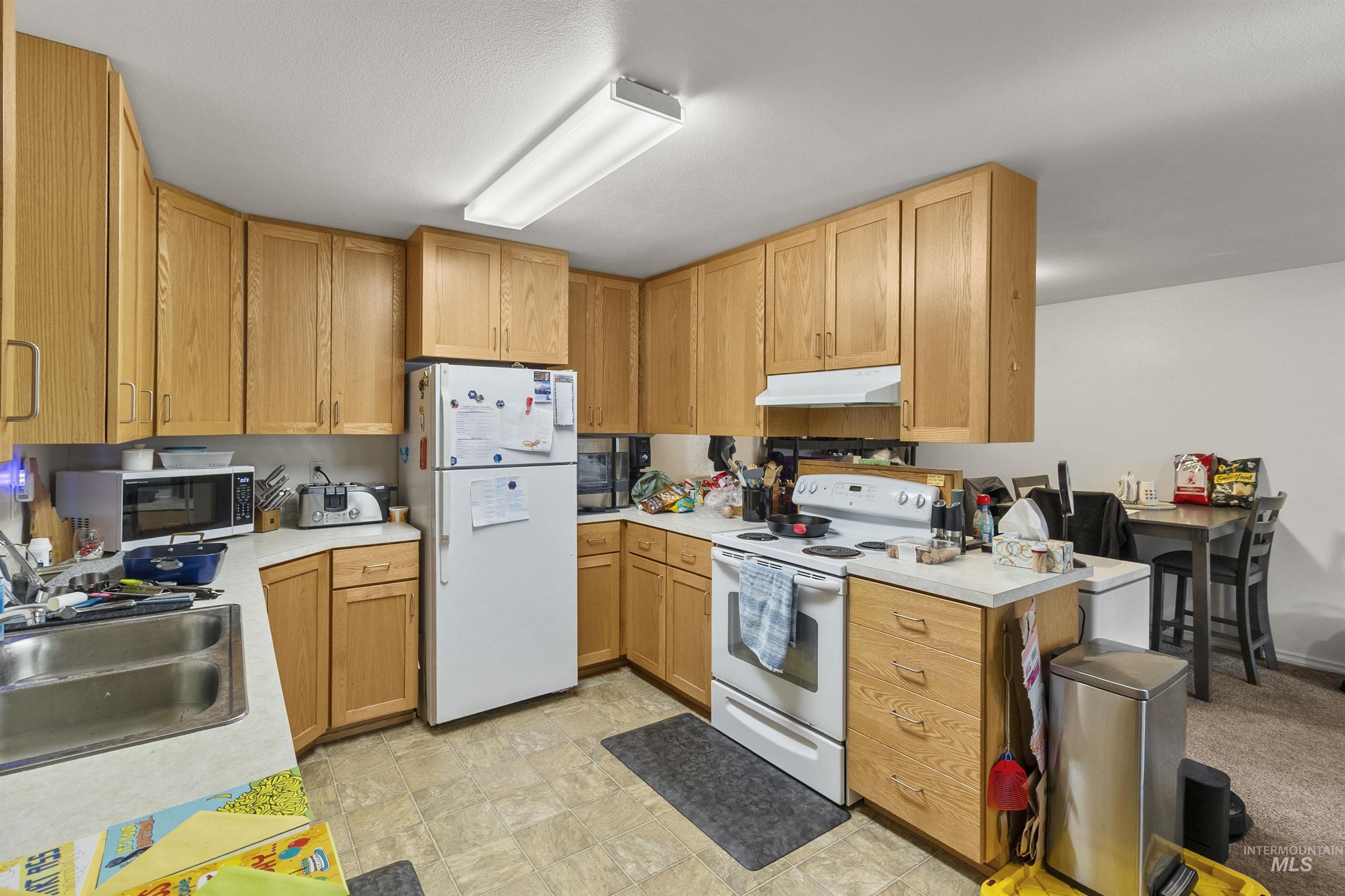 904 Vandal Dr. A-H, Moscow, Idaho 83843, 2 Bedrooms, 2 Bathrooms, Residential Income For Sale, Price $1,300,000,MLS 98973277