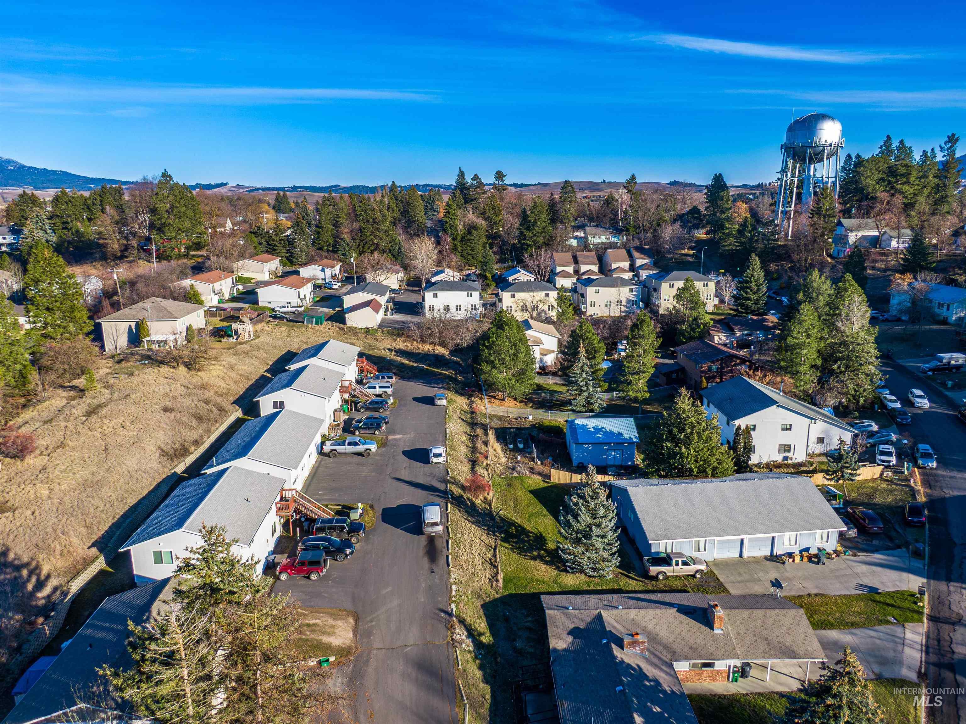 904 Vandal Dr. A-H, Moscow, Idaho 83843, 2 Bedrooms, 2 Bathrooms, Residential Income For Sale, Price $1,300,000,MLS 98973277