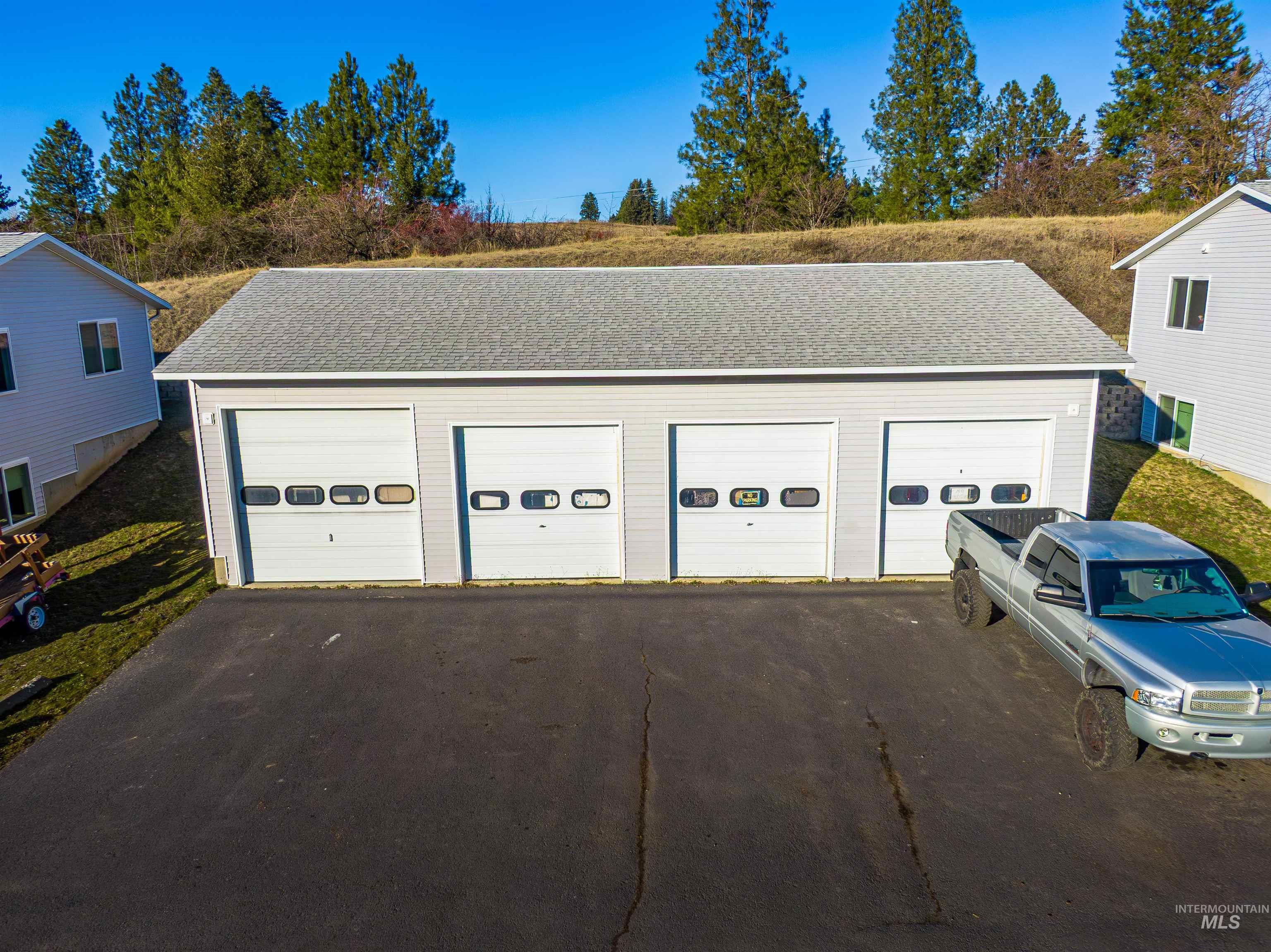 904 Vandal Dr. A-H, Moscow, Idaho 83843, 2 Bedrooms, 2 Bathrooms, Residential Income For Sale, Price $1,300,000,MLS 98973277