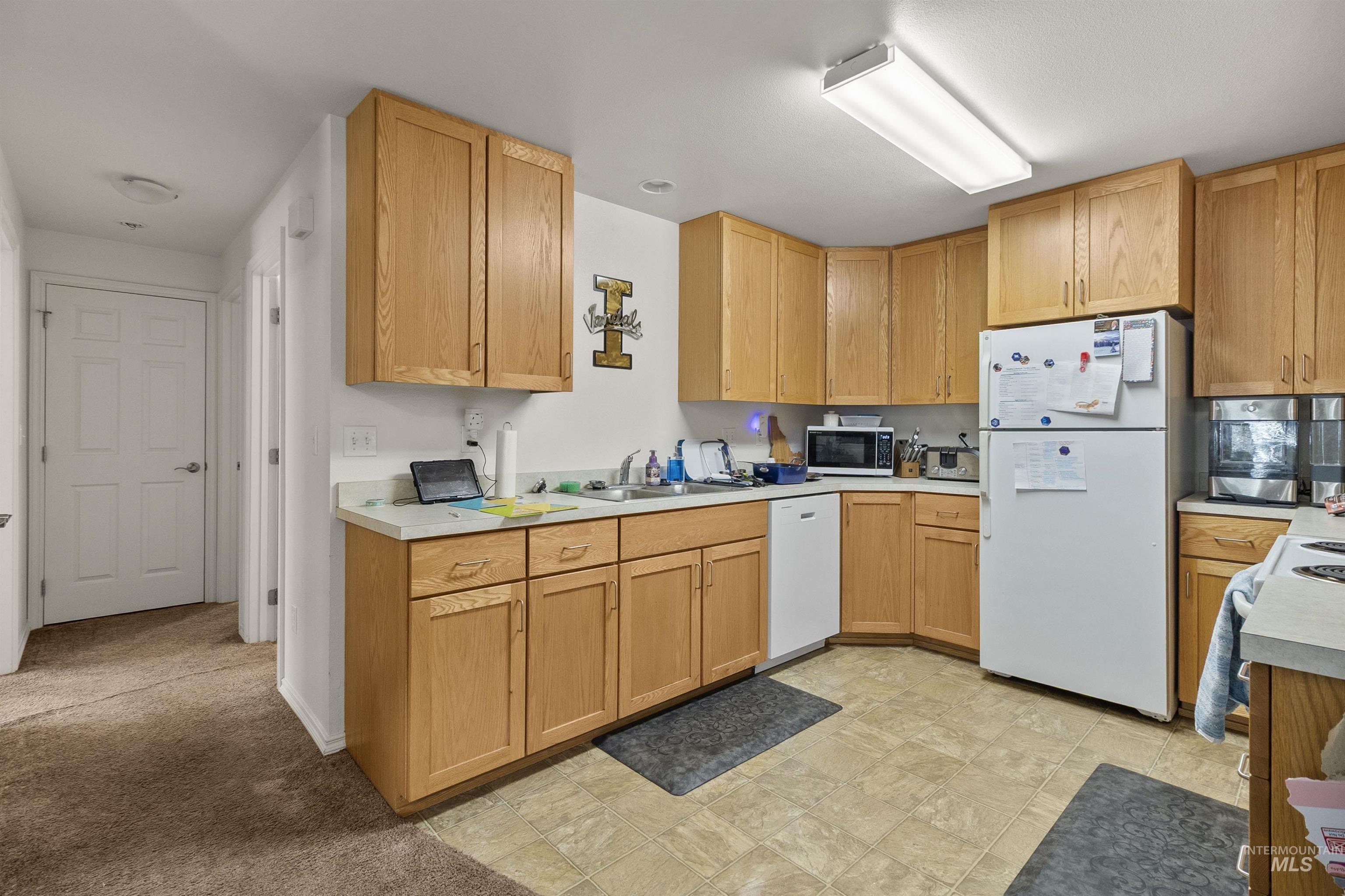 904 Vandal Dr. A-H, Moscow, Idaho 83843, 2 Bedrooms, 2 Bathrooms, Residential Income For Sale, Price $1,300,000,MLS 98973277