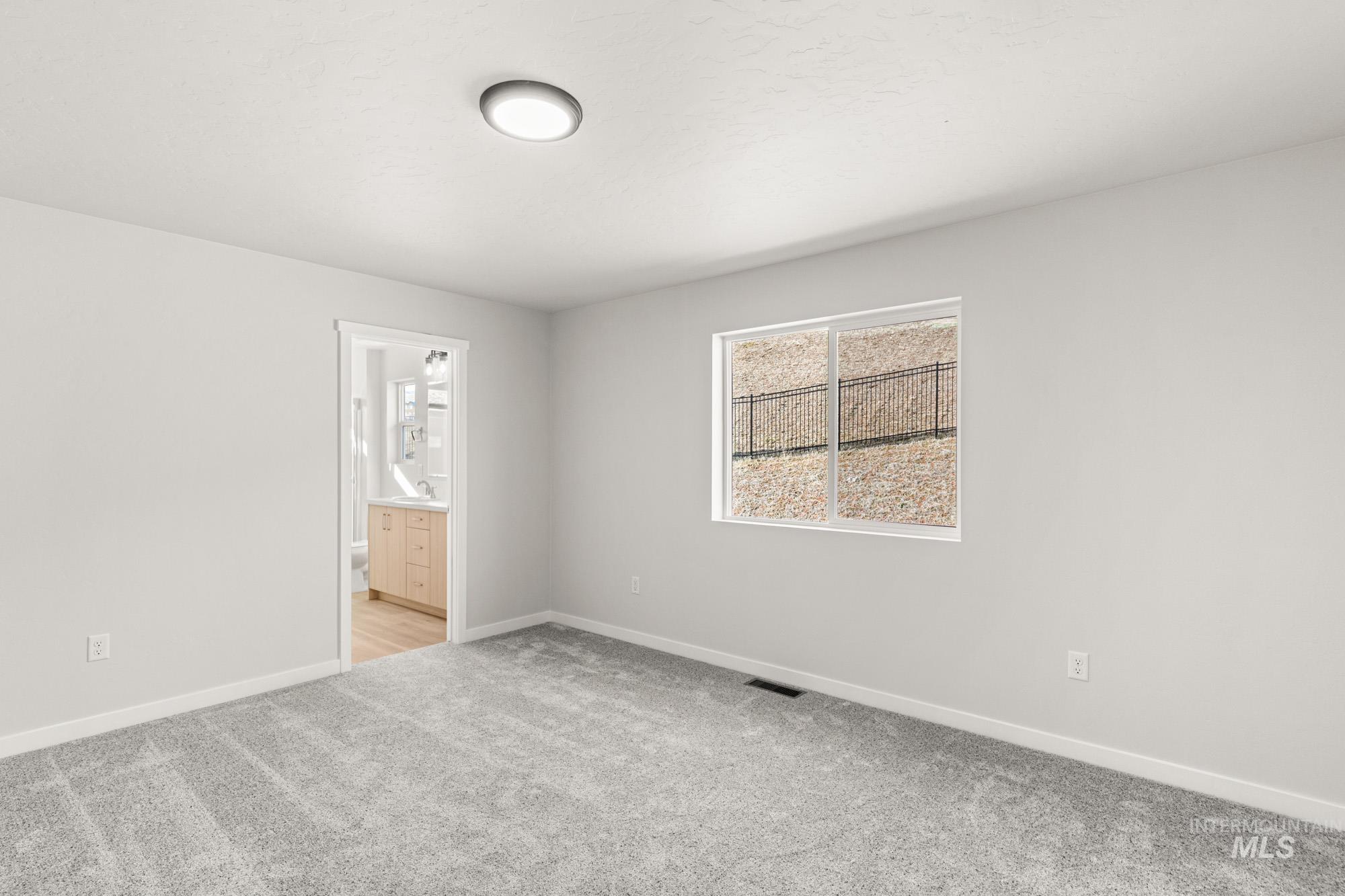 242 Caribou Ct, Horseshoe Bend, Idaho 83629, 3 Bedrooms, 2.5 Bathrooms, Residential For Sale, Price $354,990, 98973282