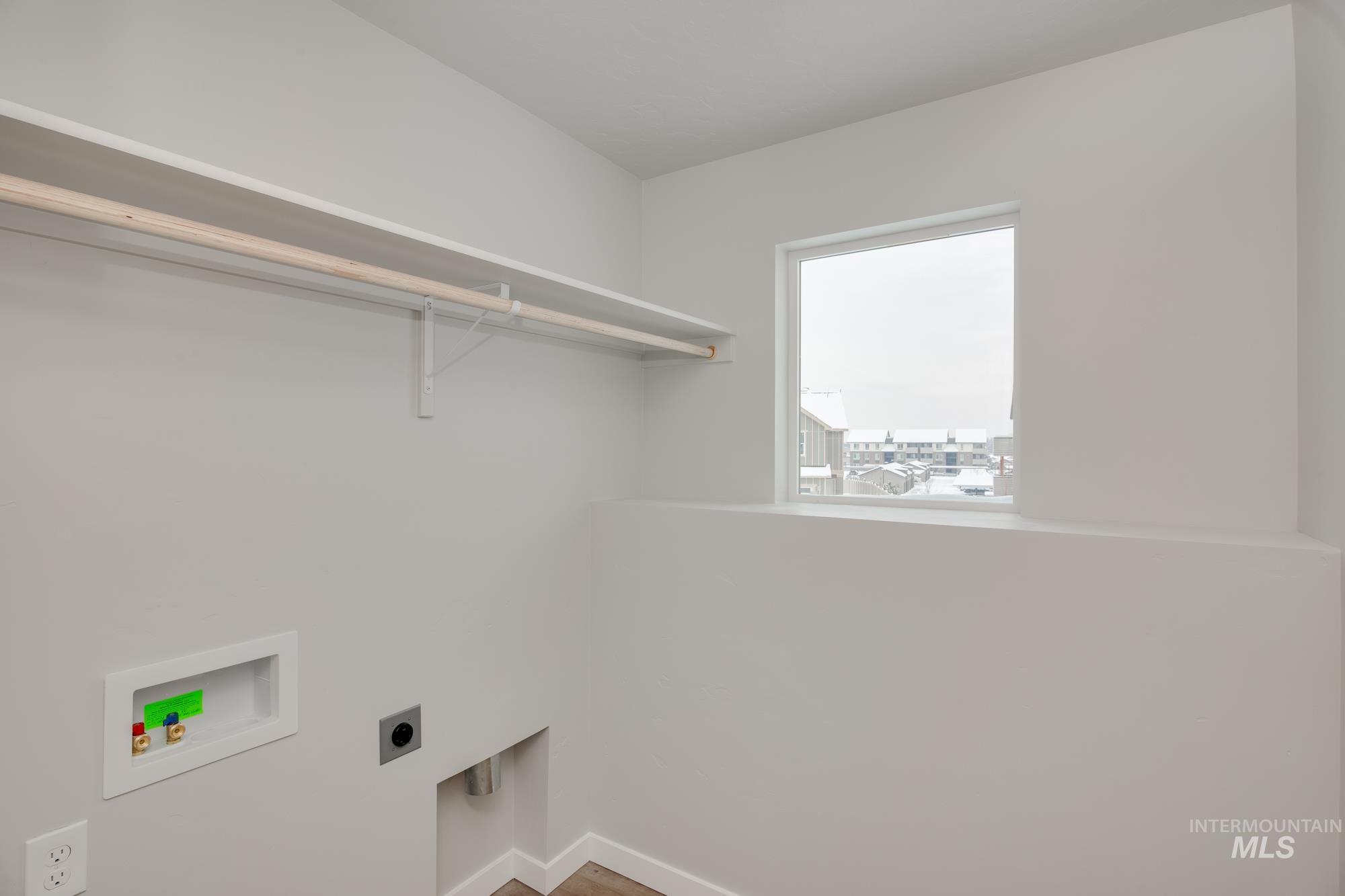 242 Caribou Ct, Horseshoe Bend, Idaho 83629, 3 Bedrooms, 2.5 Bathrooms, Residential For Sale, Price $354,990,MLS 98973282