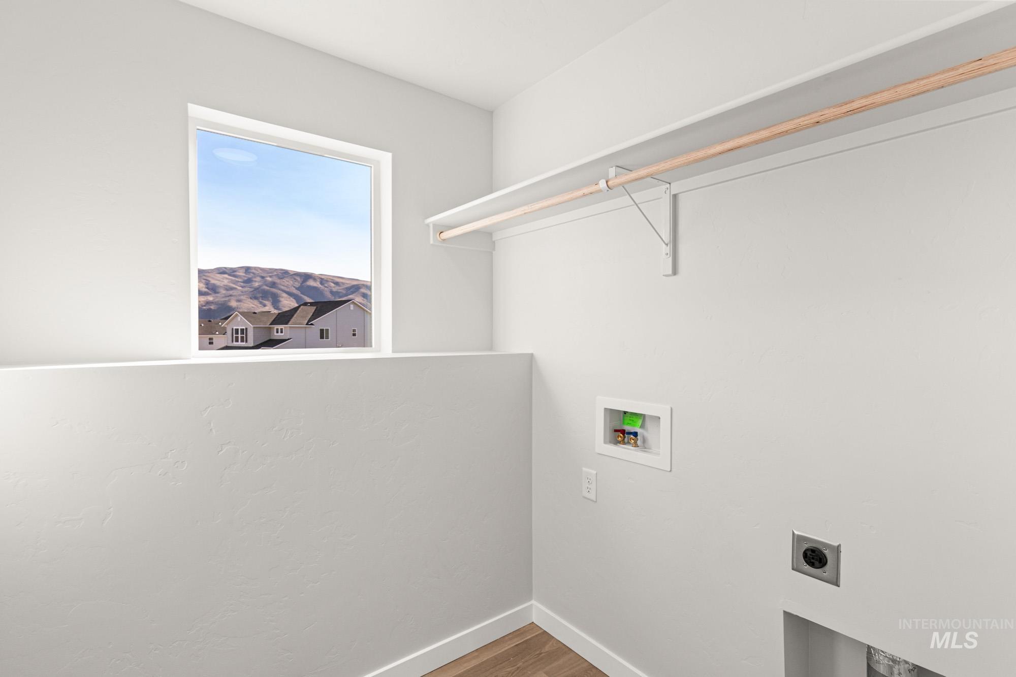 242 Caribou Ct, Horseshoe Bend, Idaho 83629, 3 Bedrooms, 2.5 Bathrooms, Residential For Sale, Price $354,990, 98973282