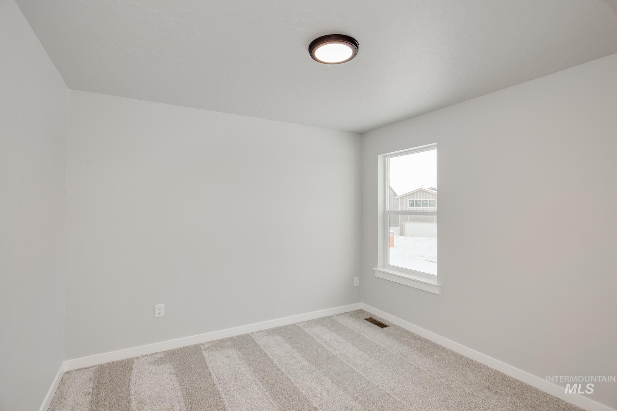 242 Caribou Ct, Horseshoe Bend, Idaho 83629, 3 Bedrooms, 2.5 Bathrooms, Residential For Sale, Price $354,990,MLS 98973282